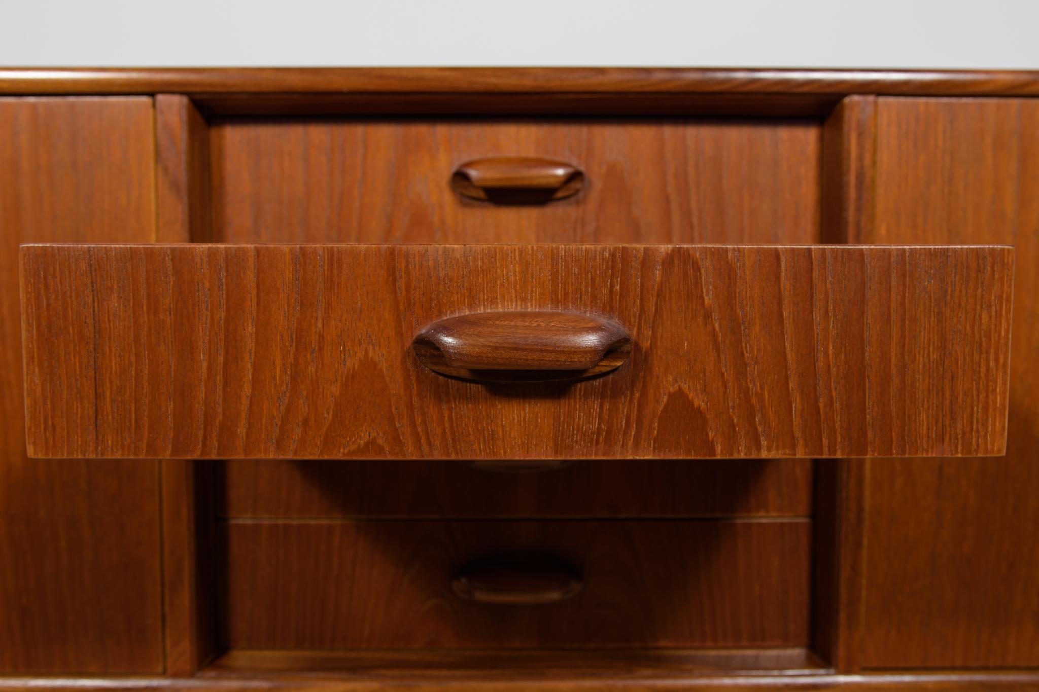 Mid-Century Model 4058 Sideboard by Victor Wilkins for G-Plan, 1960s For Sale 6