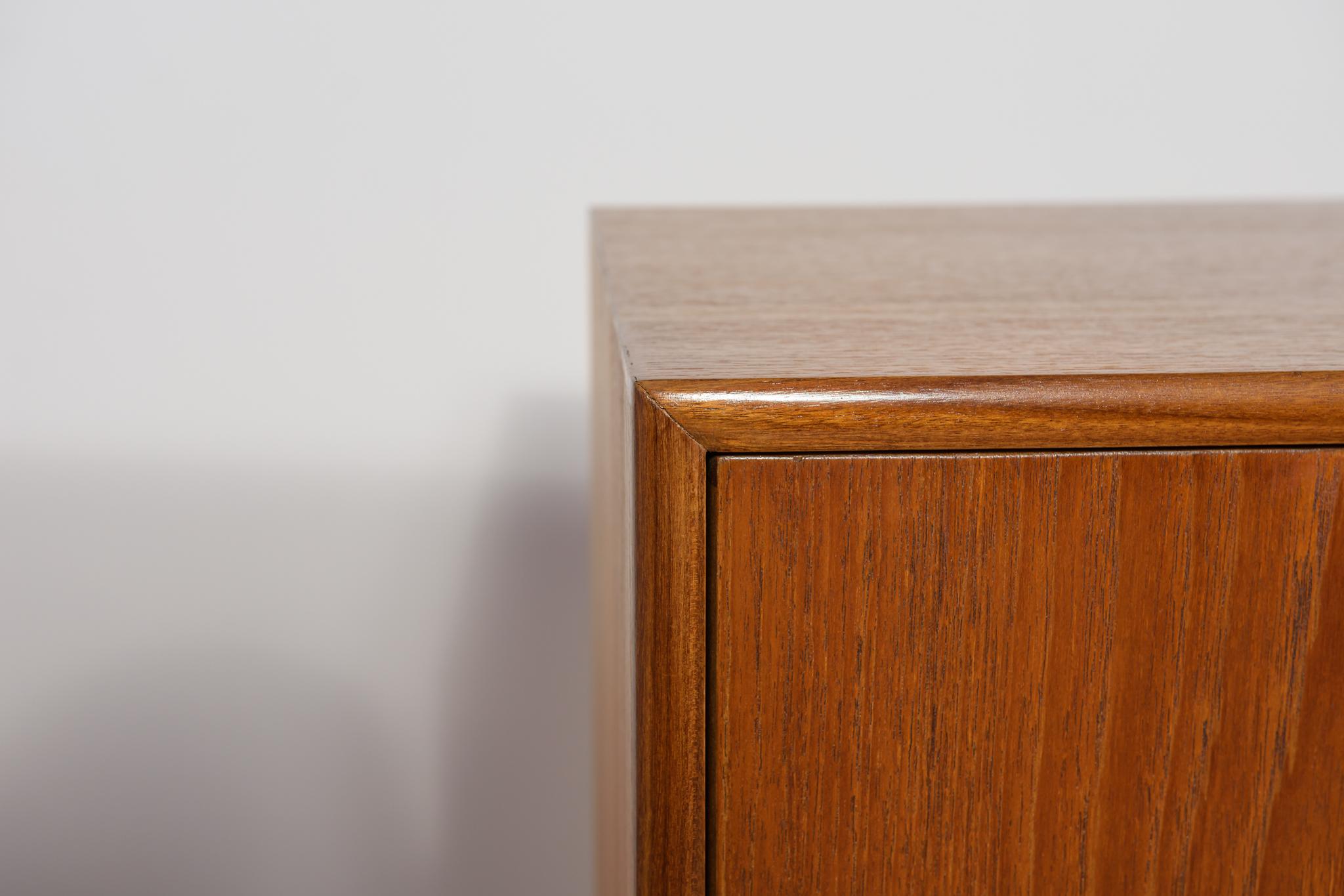 Mid-Century Model 4058 Sideboard by Victor Wilkins for G-Plan, 1960s For Sale 11