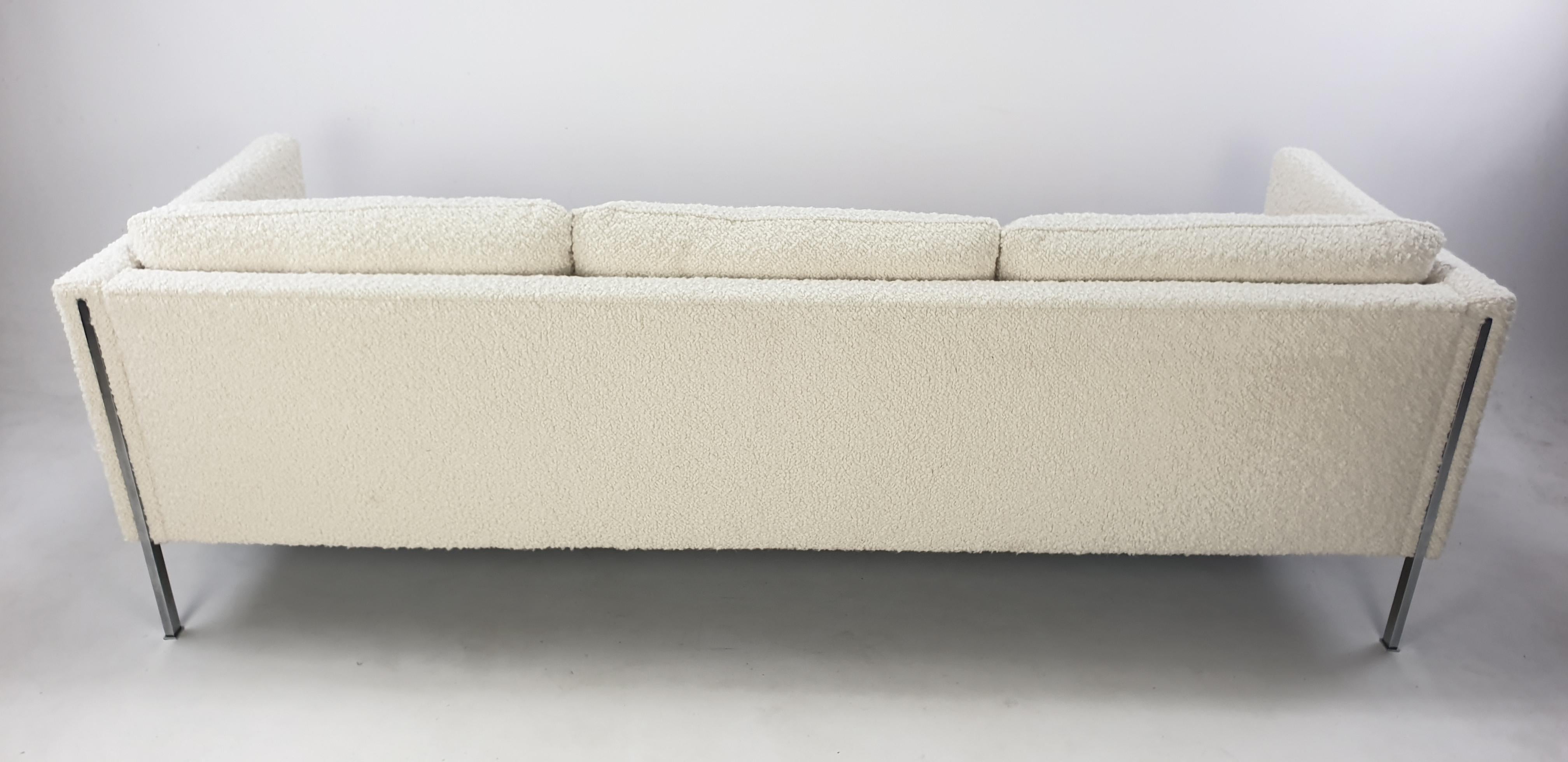 Mid Century Model 442 Sofa by Pierre Paulin for Artifort, 1960s For Sale 2