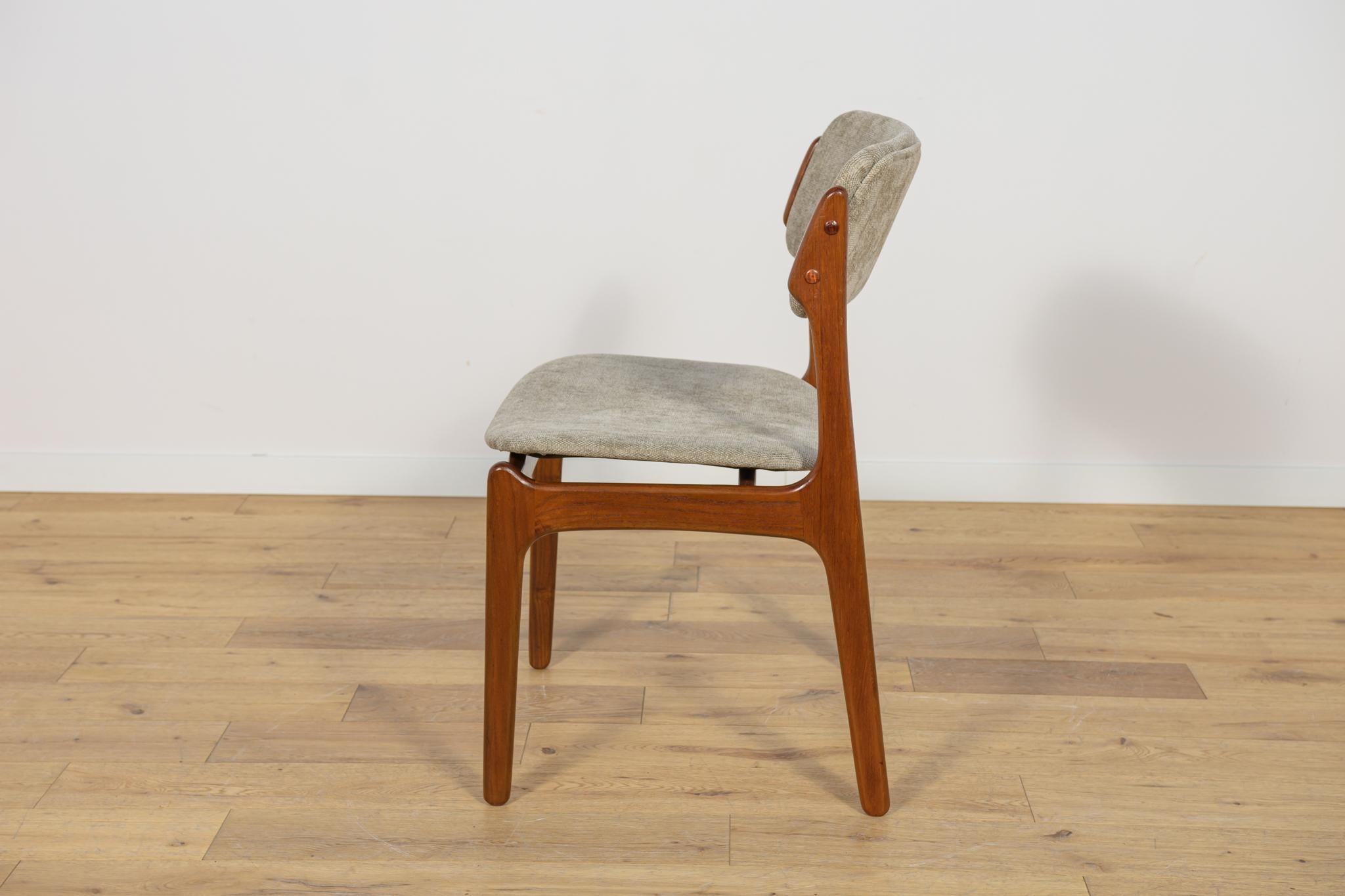 Mid-Century Modell 49 Esszimmerstühle aus Teakholz von Erik Buch für Odense Machine, Mitte des Jahrhunderts im Angebot 4