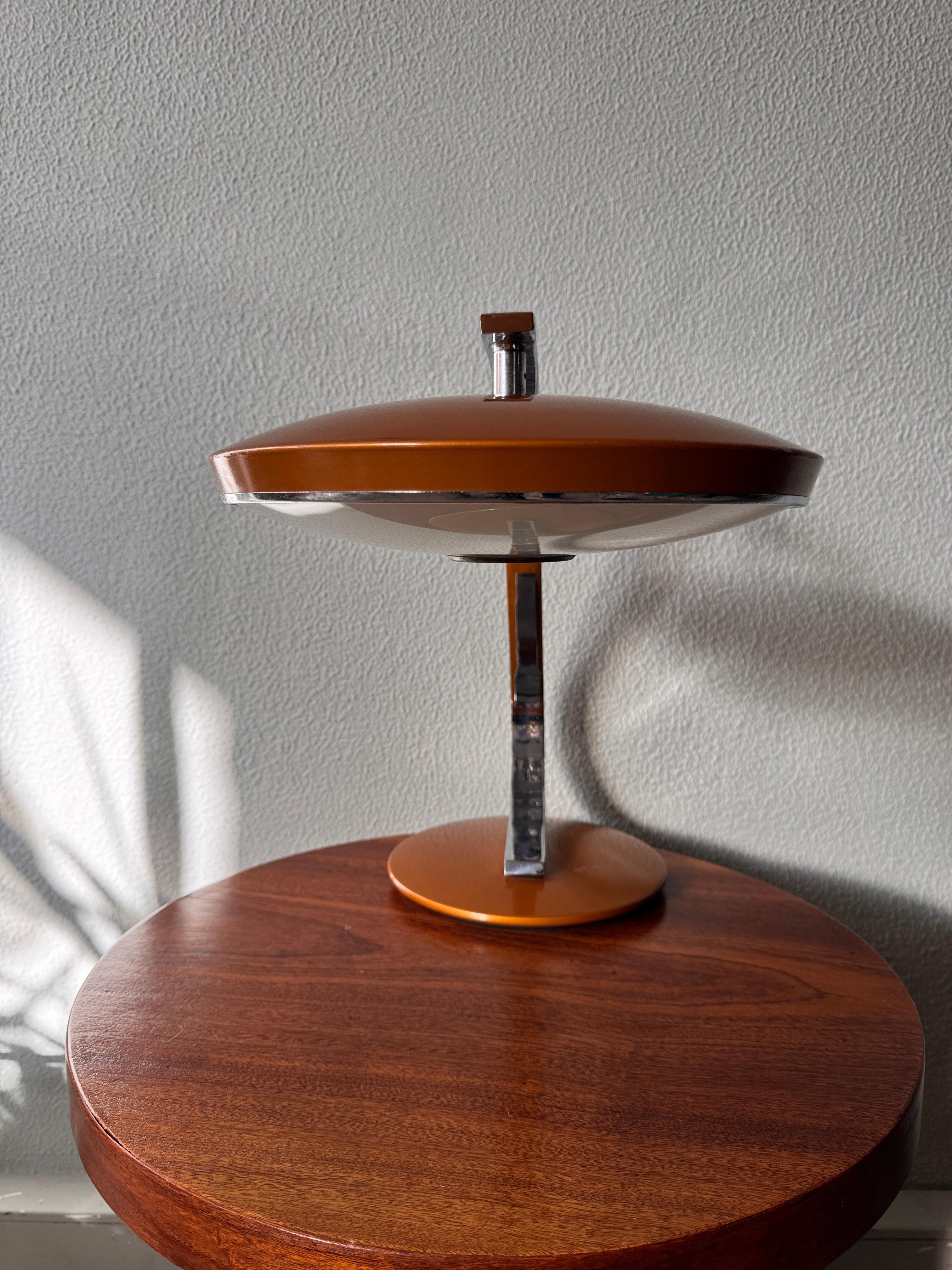 Mid-Century Model 520 Table Lamp from Fase by Luis Perez de la Oliva, 1970s In Good Condition In Lisboa, PT