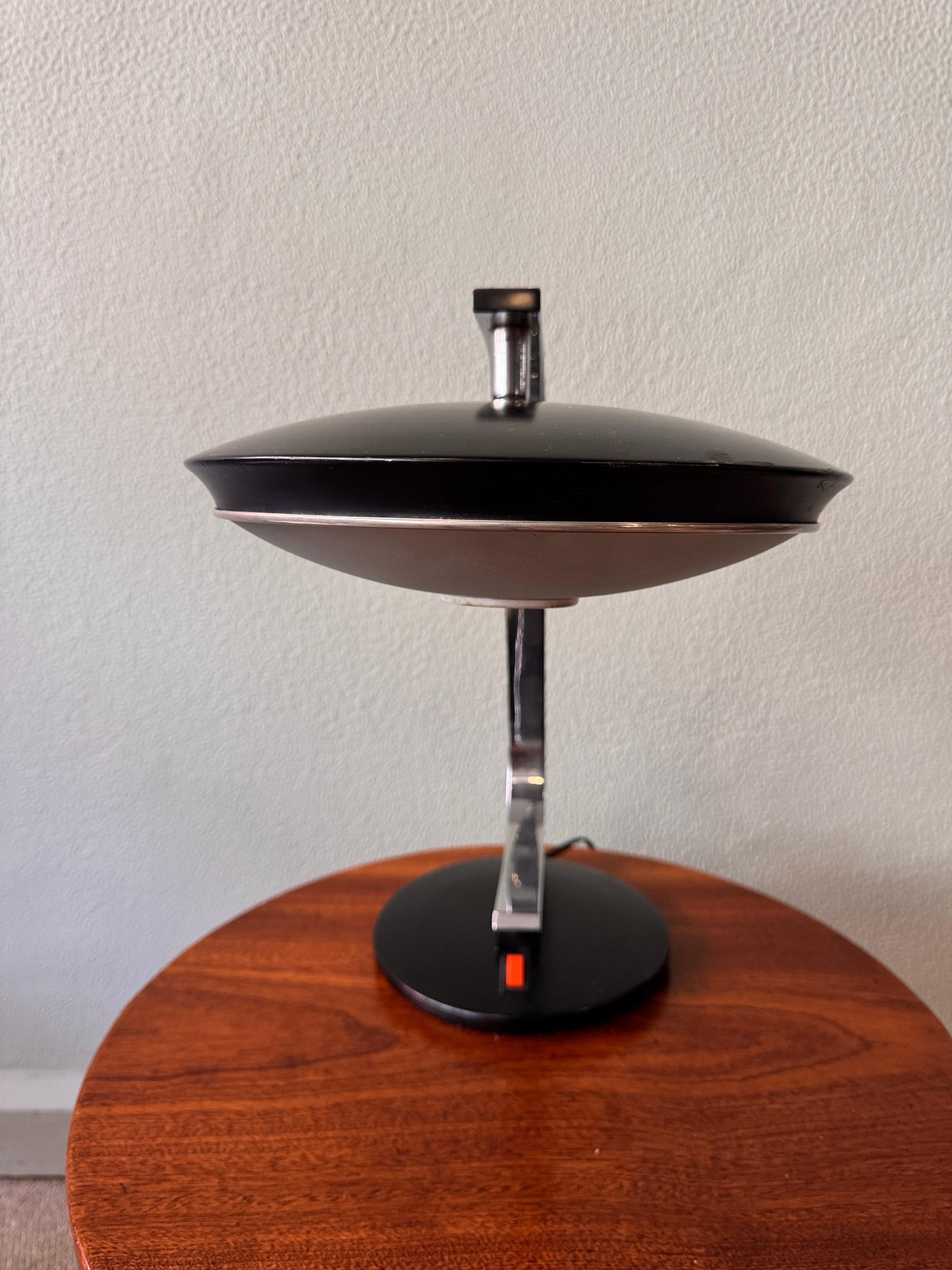 Mid-Century Model 520 Table Lamp in the style of Luis Perez de la Oliva, 1970s For Sale 3
