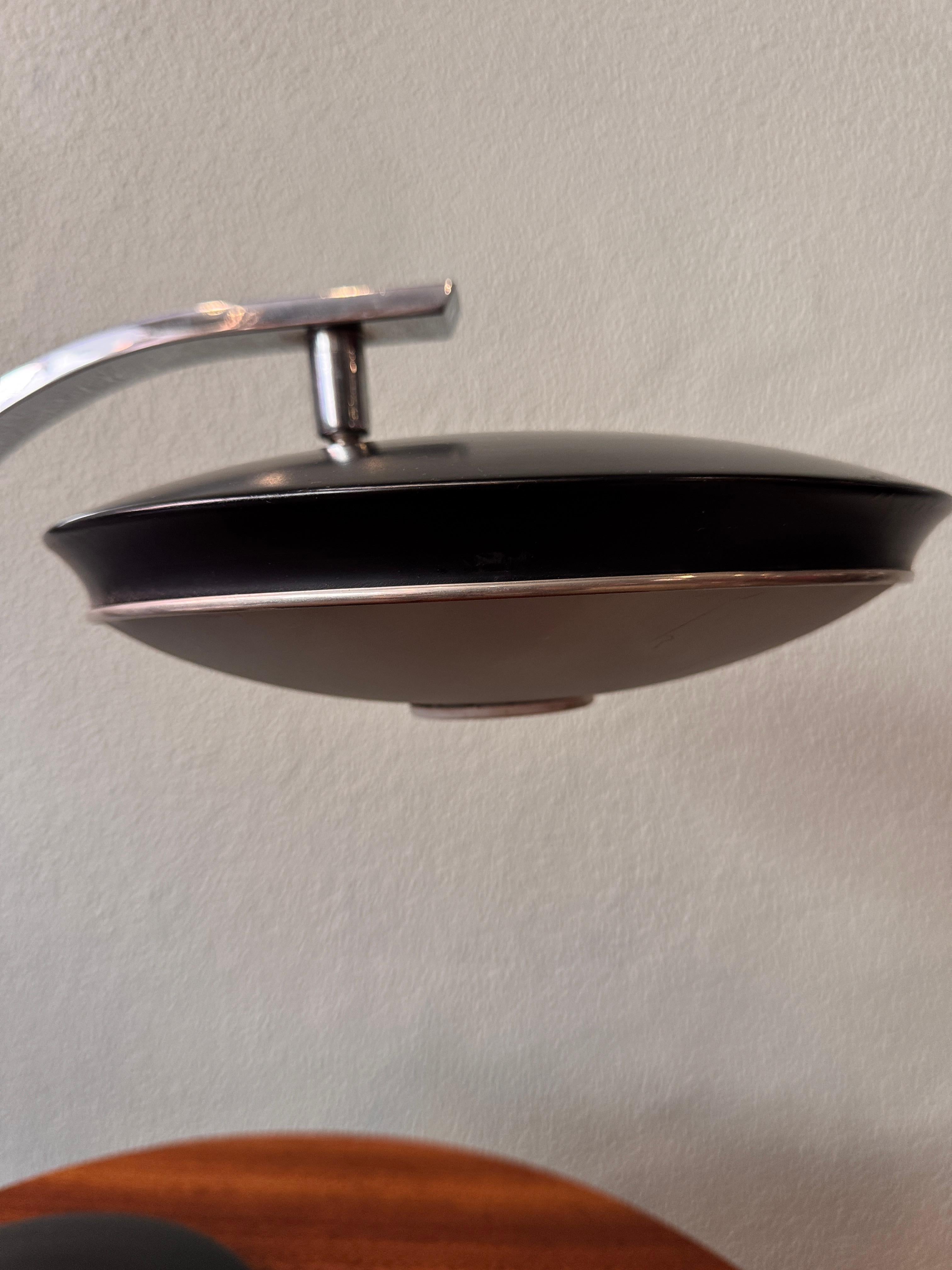 Mid-Century Model 520 Table Lamp in the style of Luis Perez de la Oliva, 1970s For Sale 8