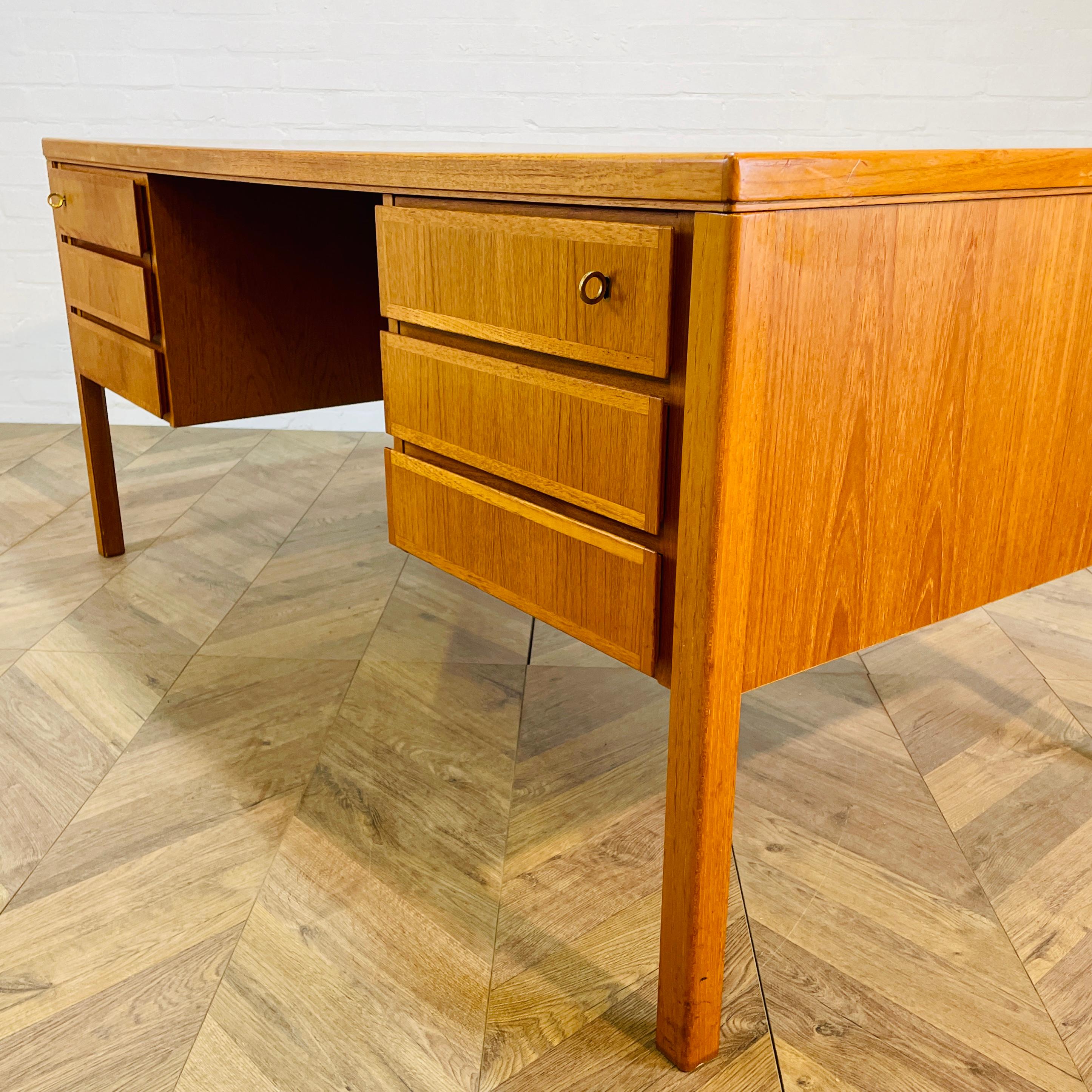 Mid-Century Model 77 Danish Desk By Gunni Omann For Omann Jun, 1960s 13