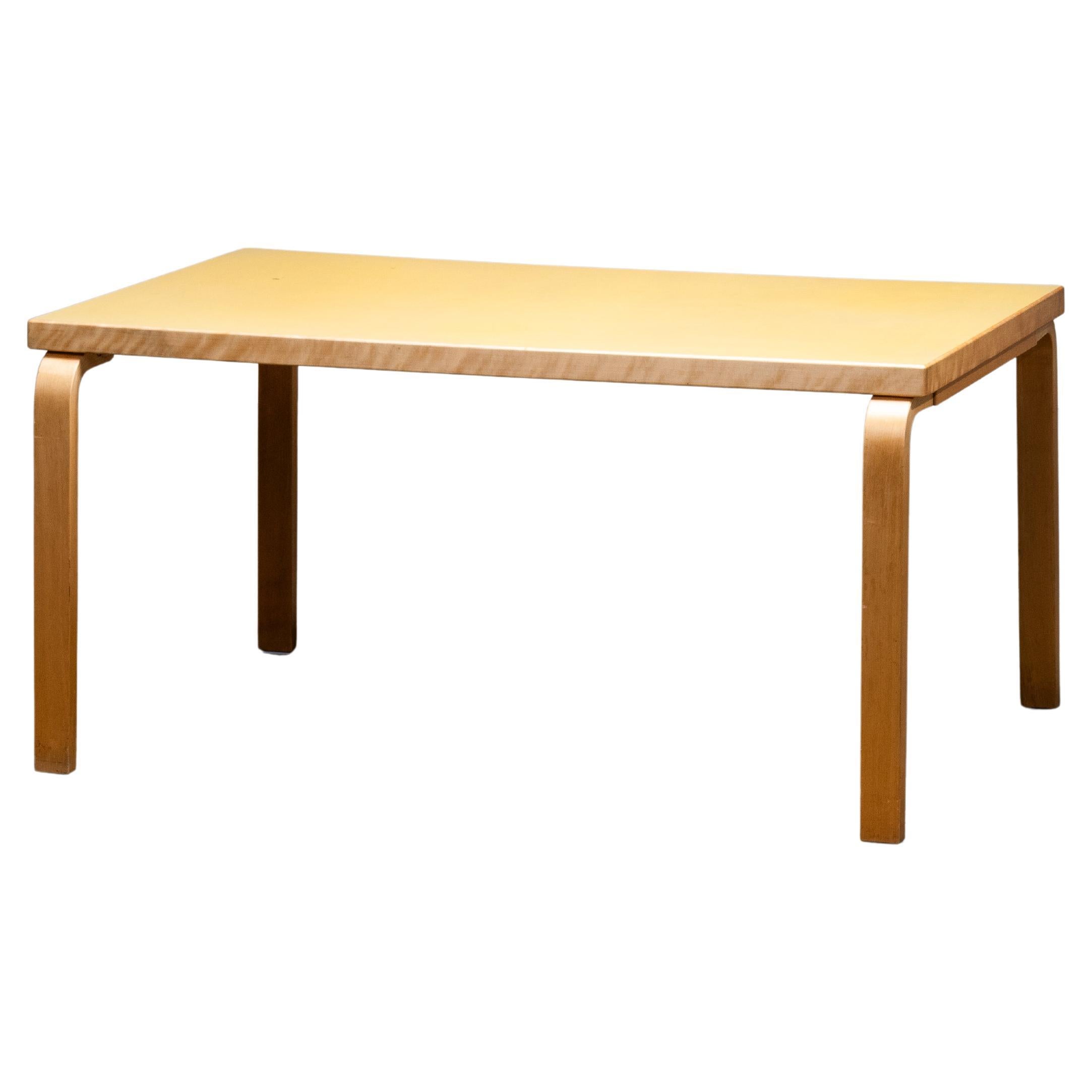 Mid-Century Model 82 Table with Yellow Linoleum by Alvar Aalto, Artek, Finland