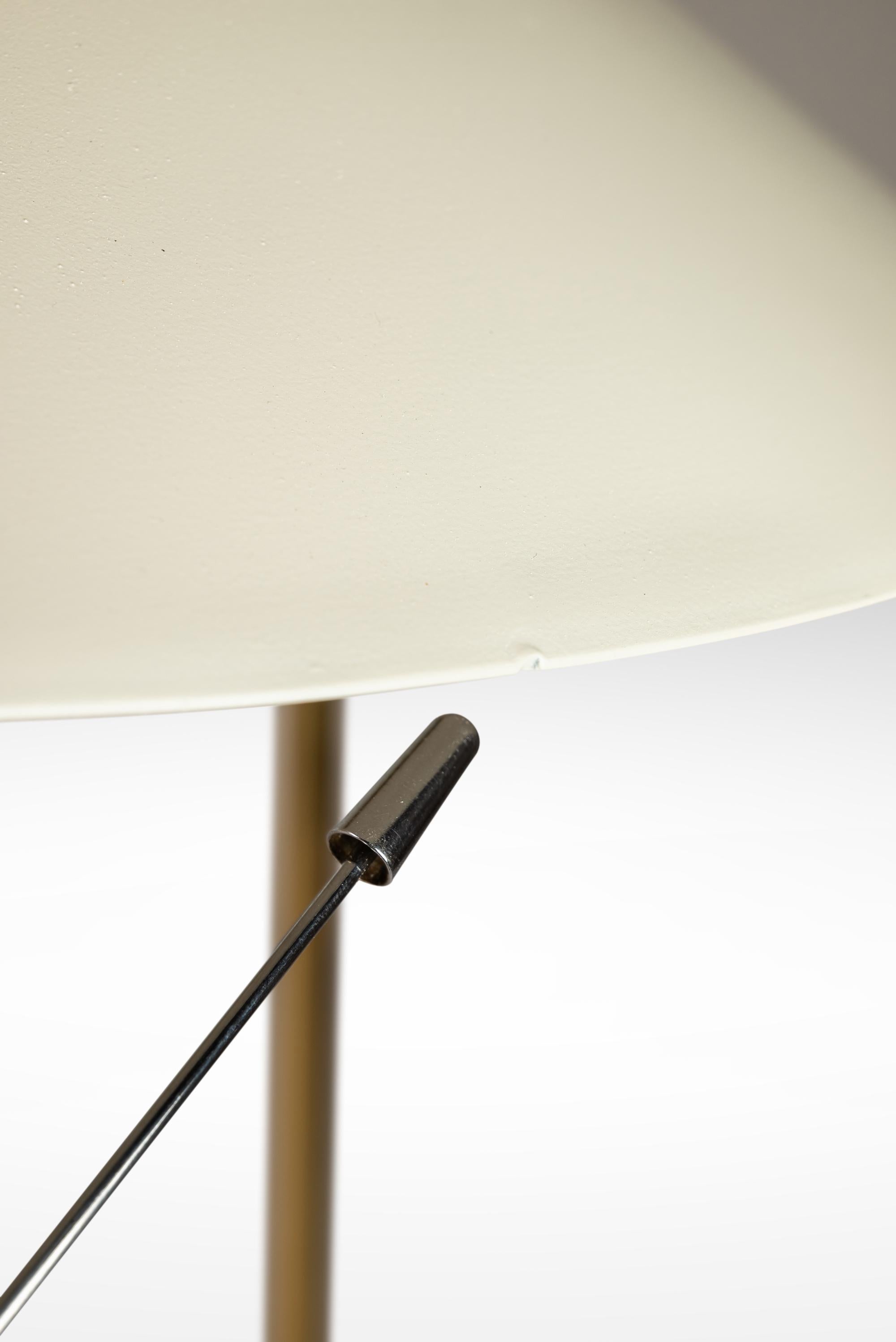 Mid-Century Model E-11 Floor Lamp by Paul McCobb for Directional, USA, c. 1950's For Sale 3