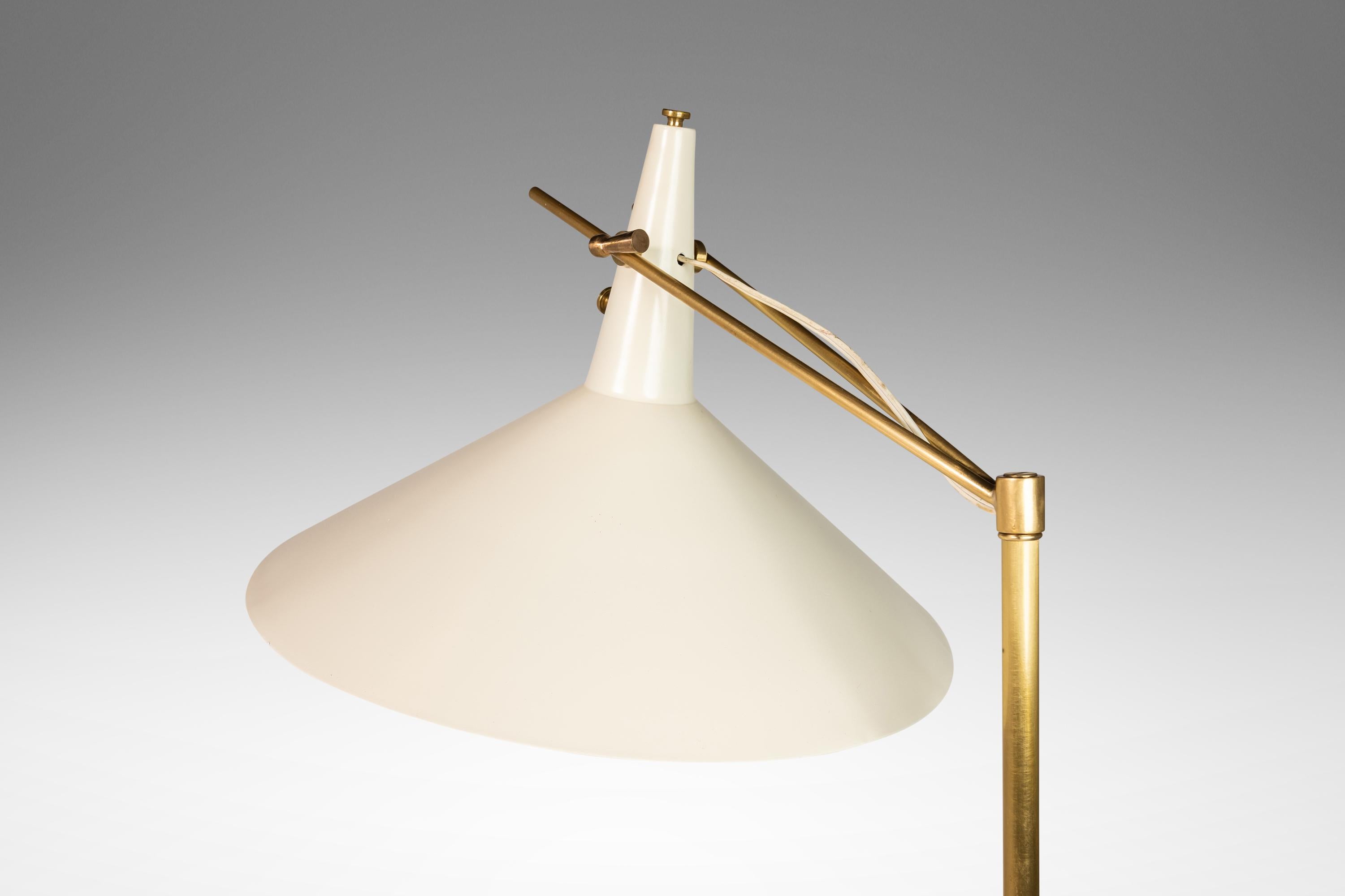 Mid-Century Model E-11 Floor Lamp by Paul McCobb for Directional, USA, c. 1950's For Sale 4
