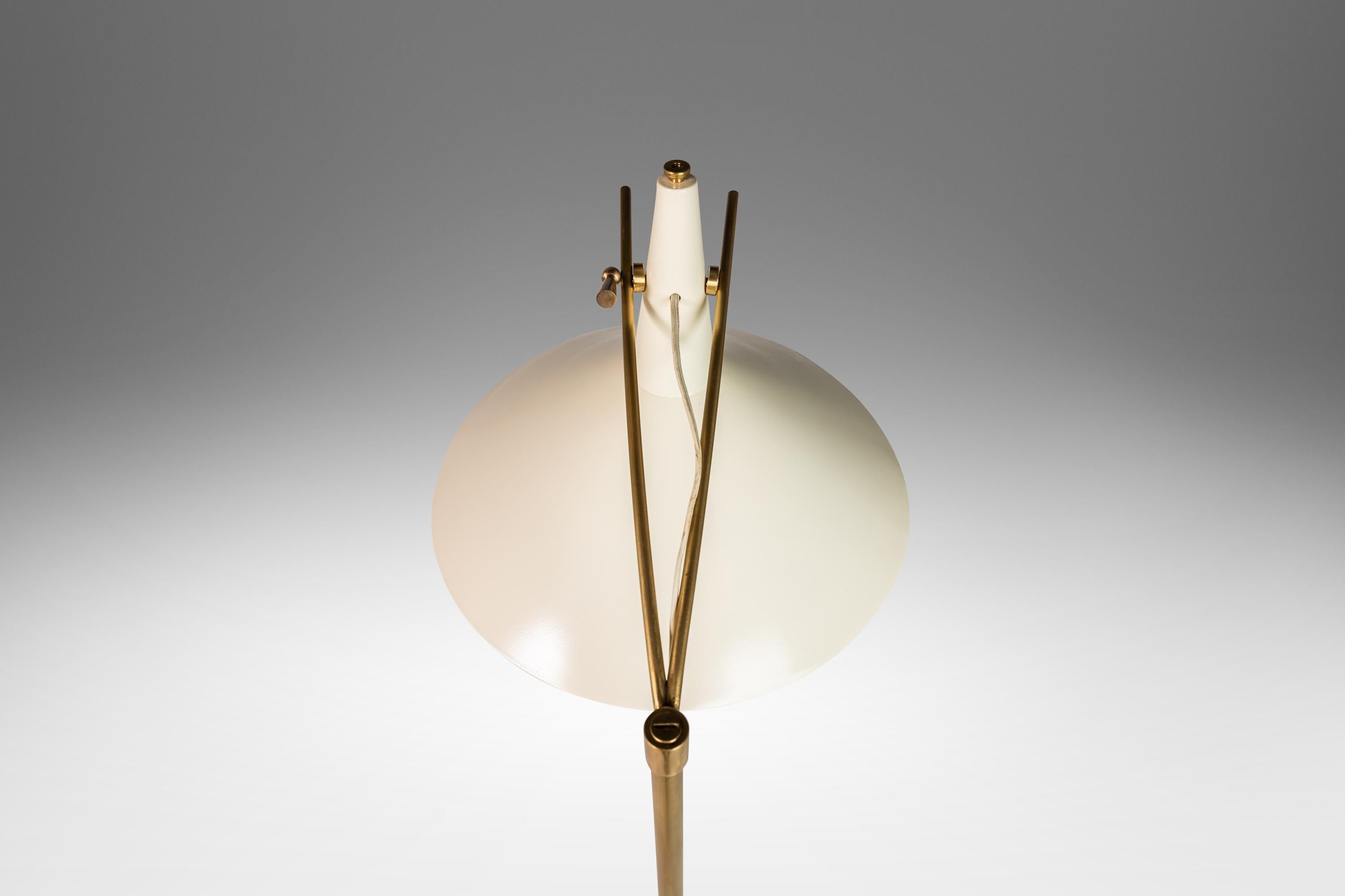 Mid-Century Model E-11 Floor Lamp by Paul McCobb for Directional, USA, c. 1950's For Sale 6