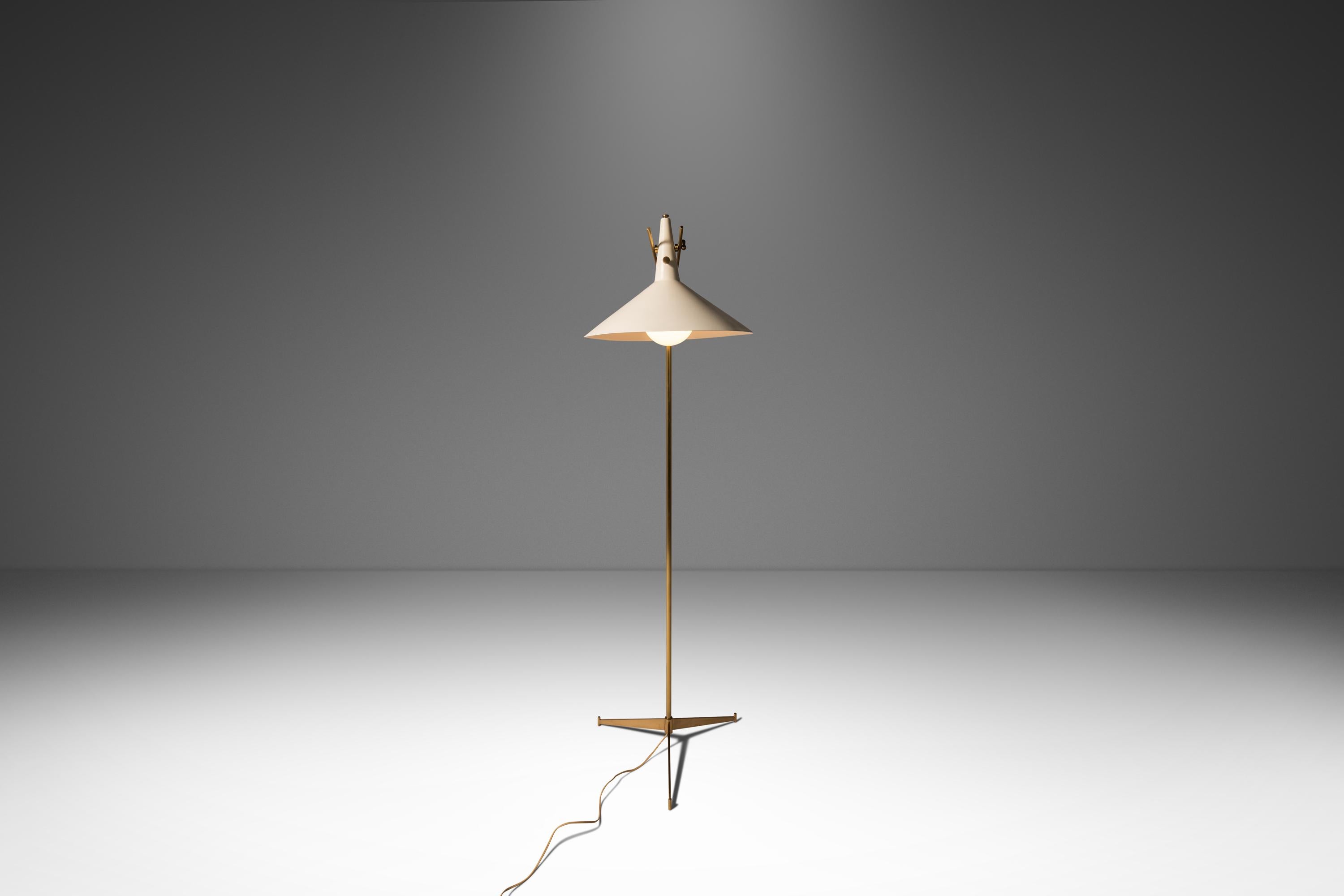 American Mid-Century Model E-11 Floor Lamp by Paul McCobb for Directional, USA, c. 1950's For Sale
