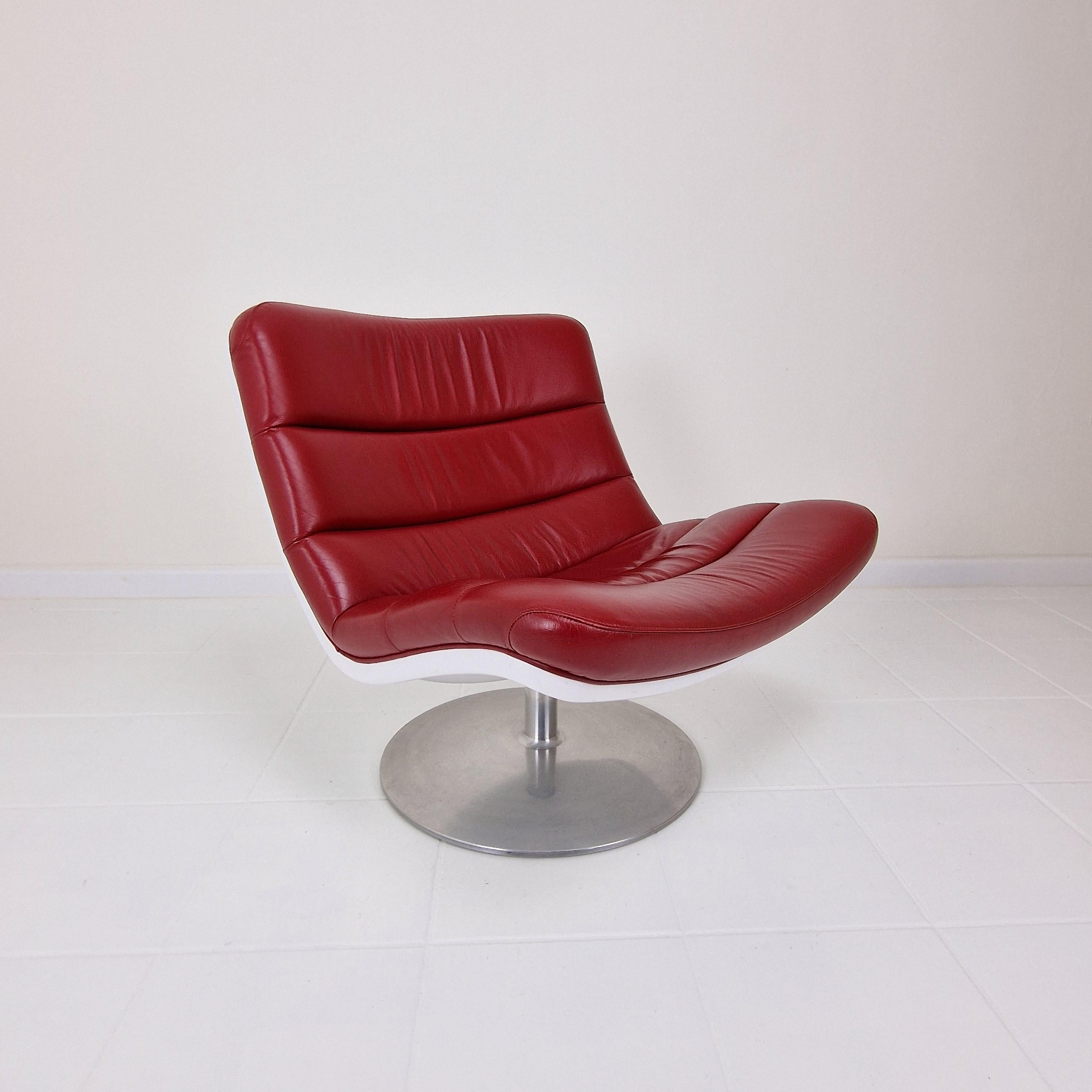 Mid-Century Modern Mid Century Model F978 Lounge Chair by Geoffrey Harcourt for Artifort For Sale
