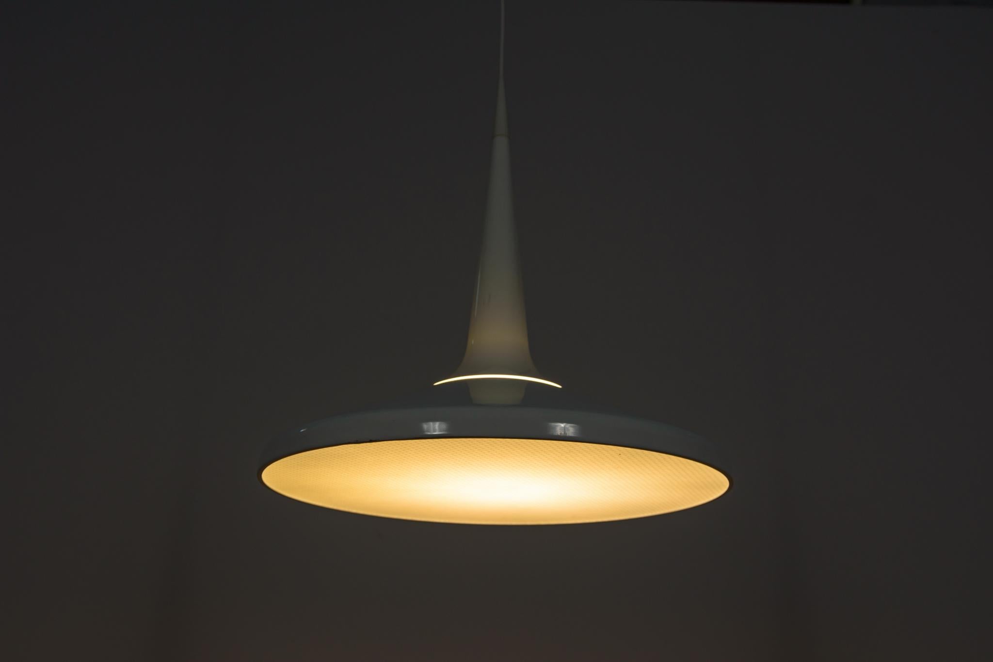 Lampada a sospensione Juicy di Kasper Salto, Thomas Sigsgaard per Fritz, modello metà secolo. in vendita 8