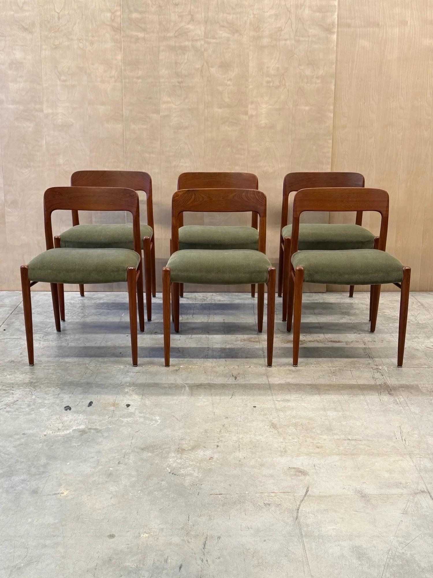 Mid-Century Modern Mid-Century Model No. 75 Dining Chairs by Niels Otto Møller for J.L. Møller en vente