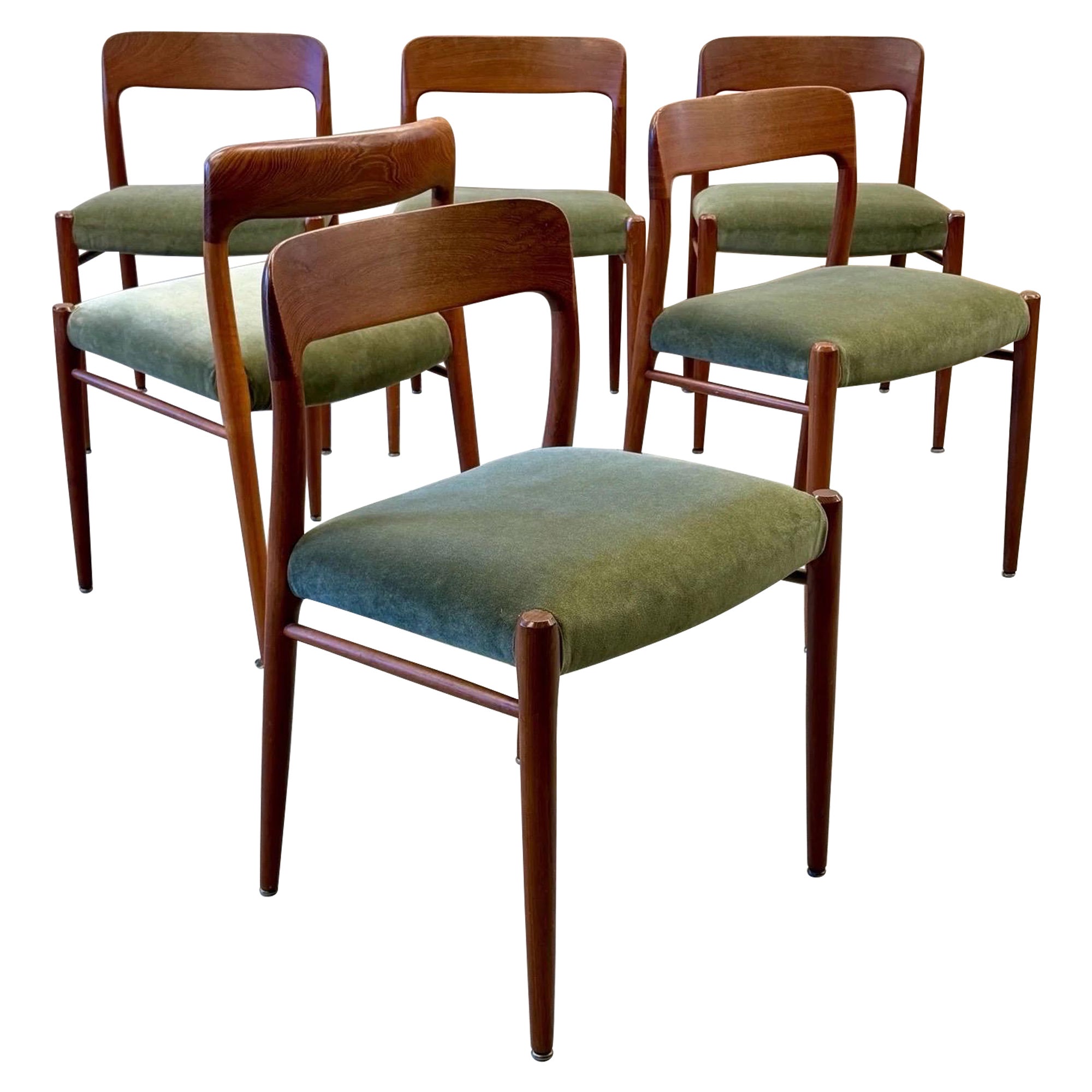 Mid-Century Model No. 75 Dining Chairs by Niels Otto Møller for J.L. Møller en vente