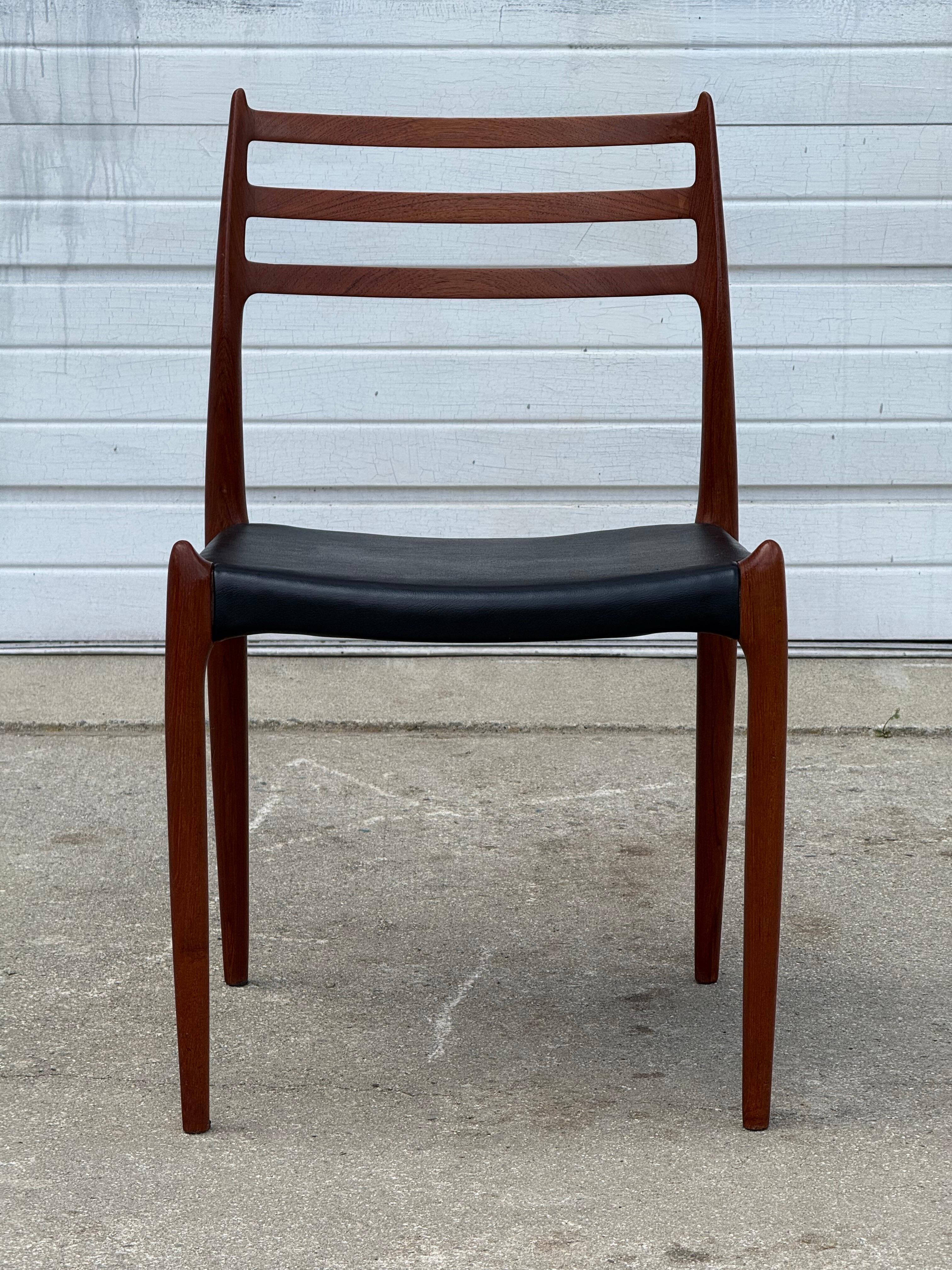 Sedia Model No. 78 di Niels Moller, metà del secolo scorso - Singola in vendita 4
