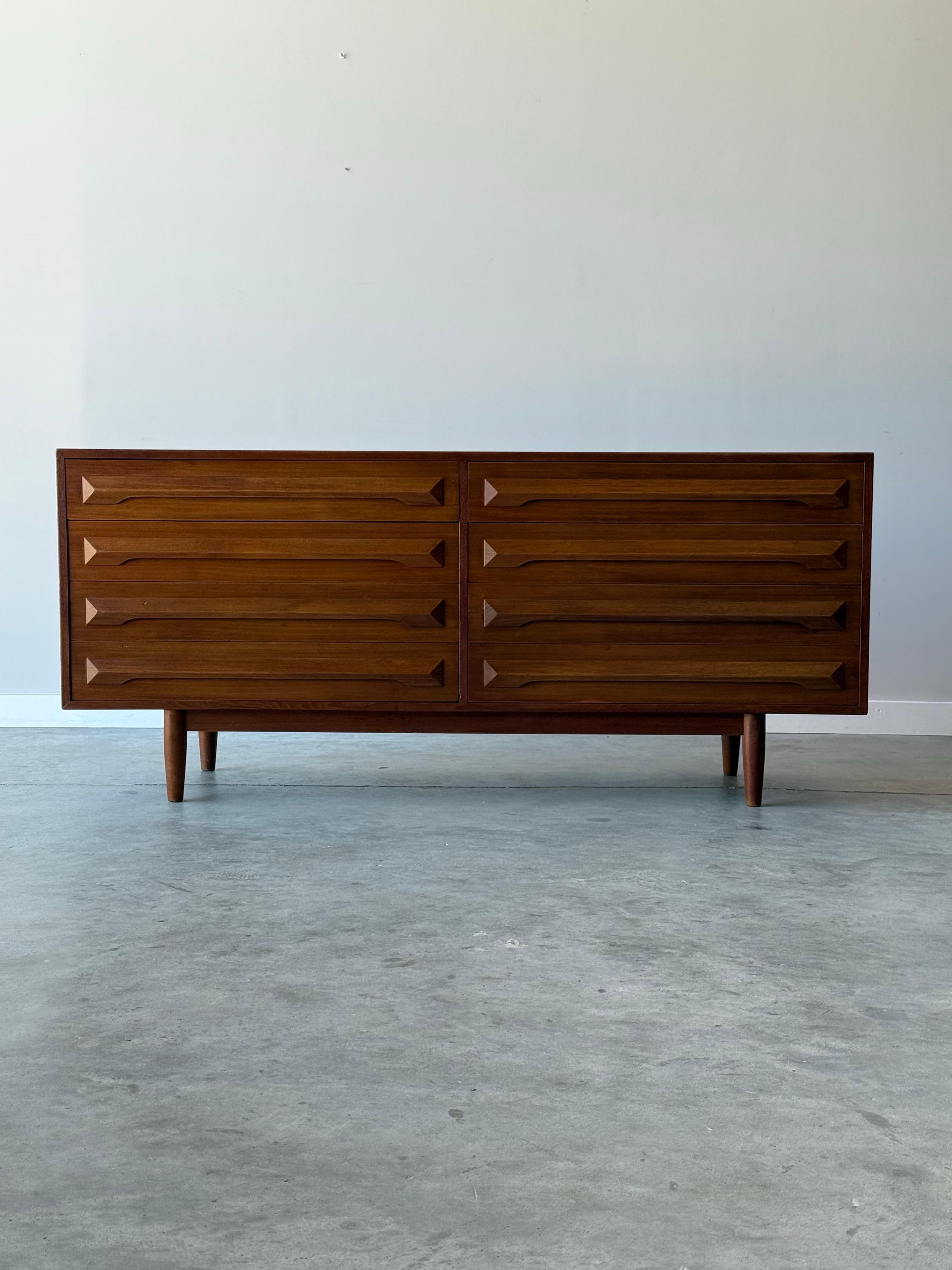 Danish Mid-Century Model No. 82 Dresser by Kofod Larsen for Silkeborg Møbelfabrik