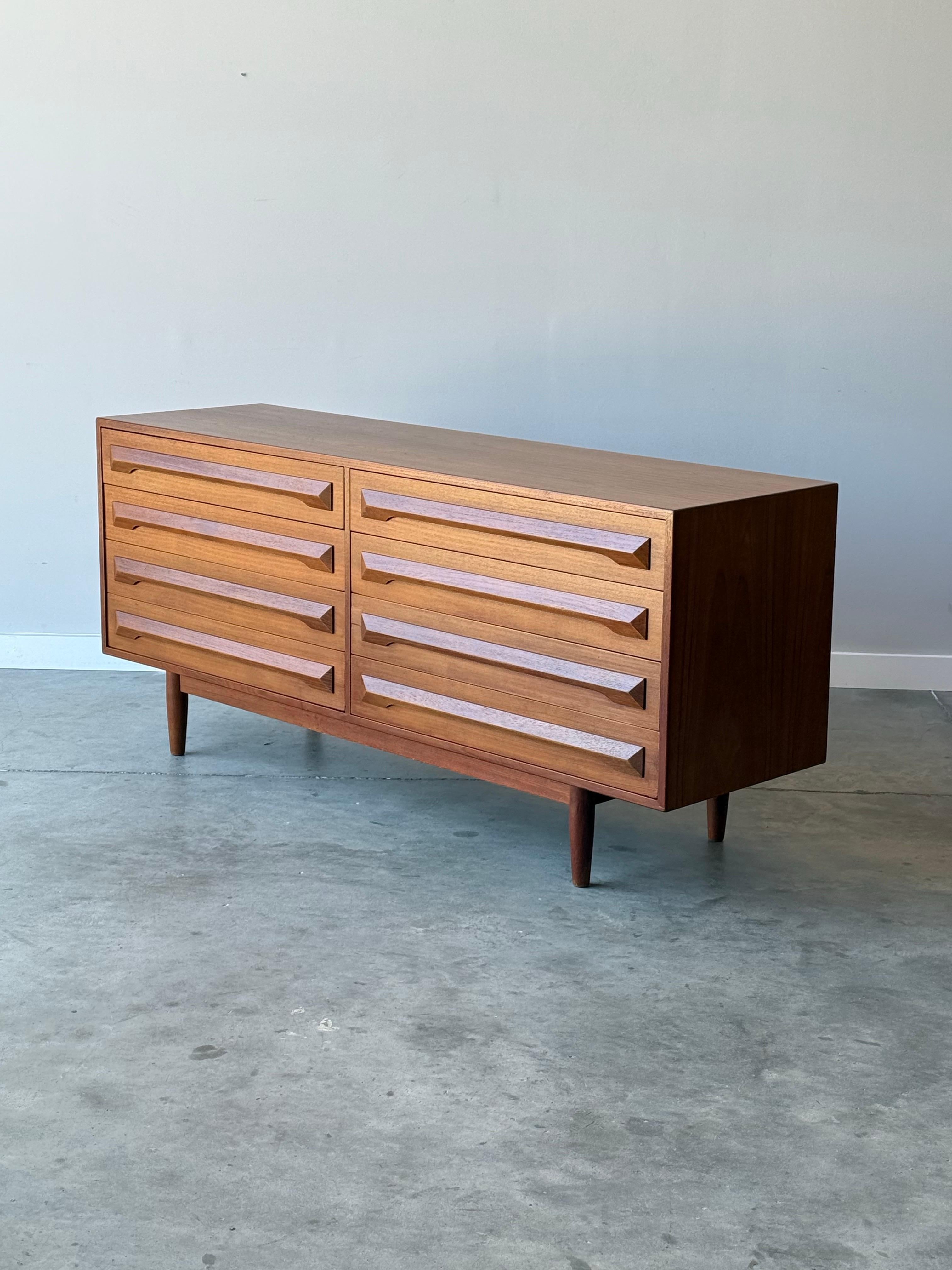Wood Mid-Century Model No. 82 Dresser by Kofod Larsen for Silkeborg Møbelfabrik