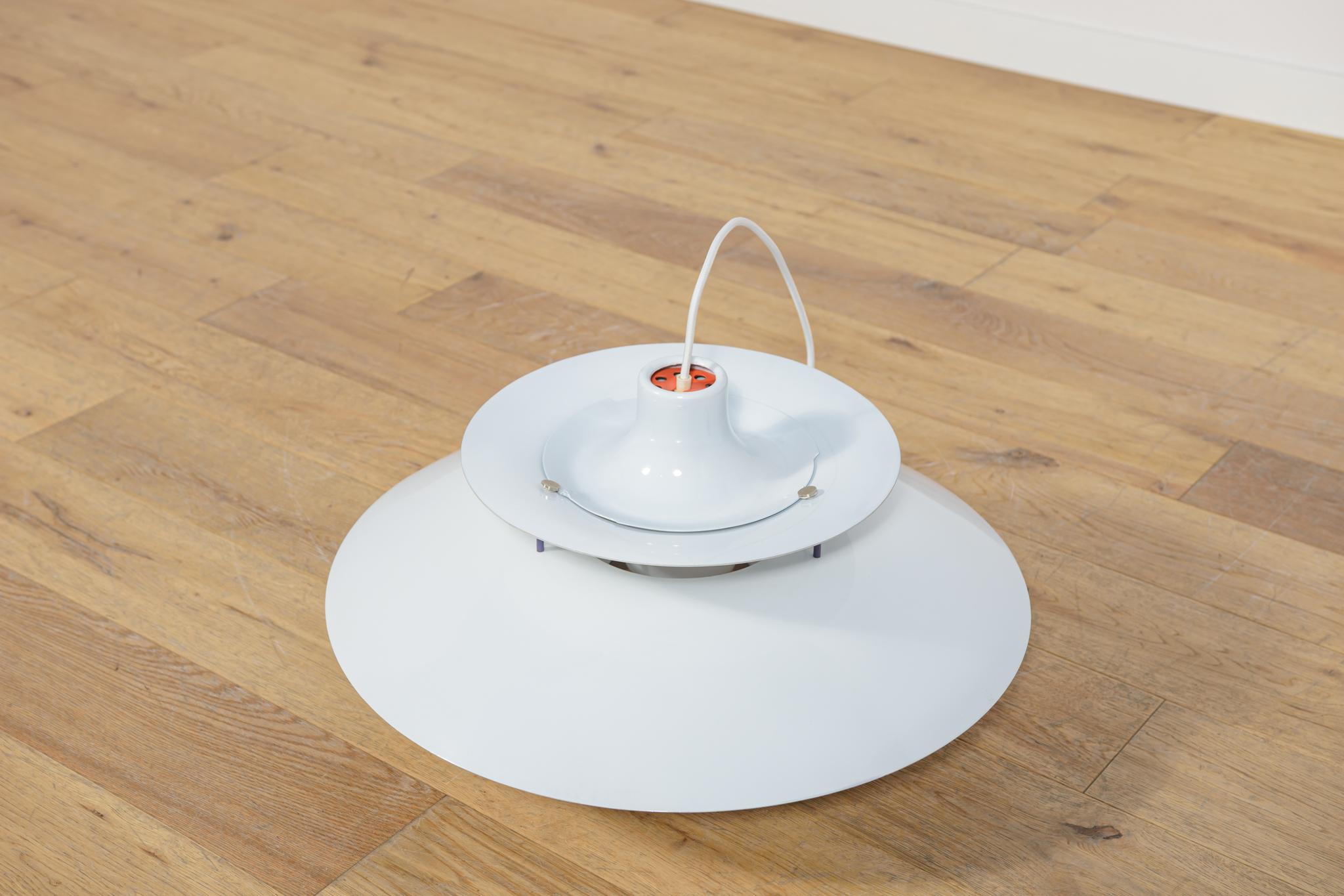 Lámpara colgante de mediados de siglo Modelo PH5 de Poul Henningsen para Louis Poulsen, Dinamarca en venta 3