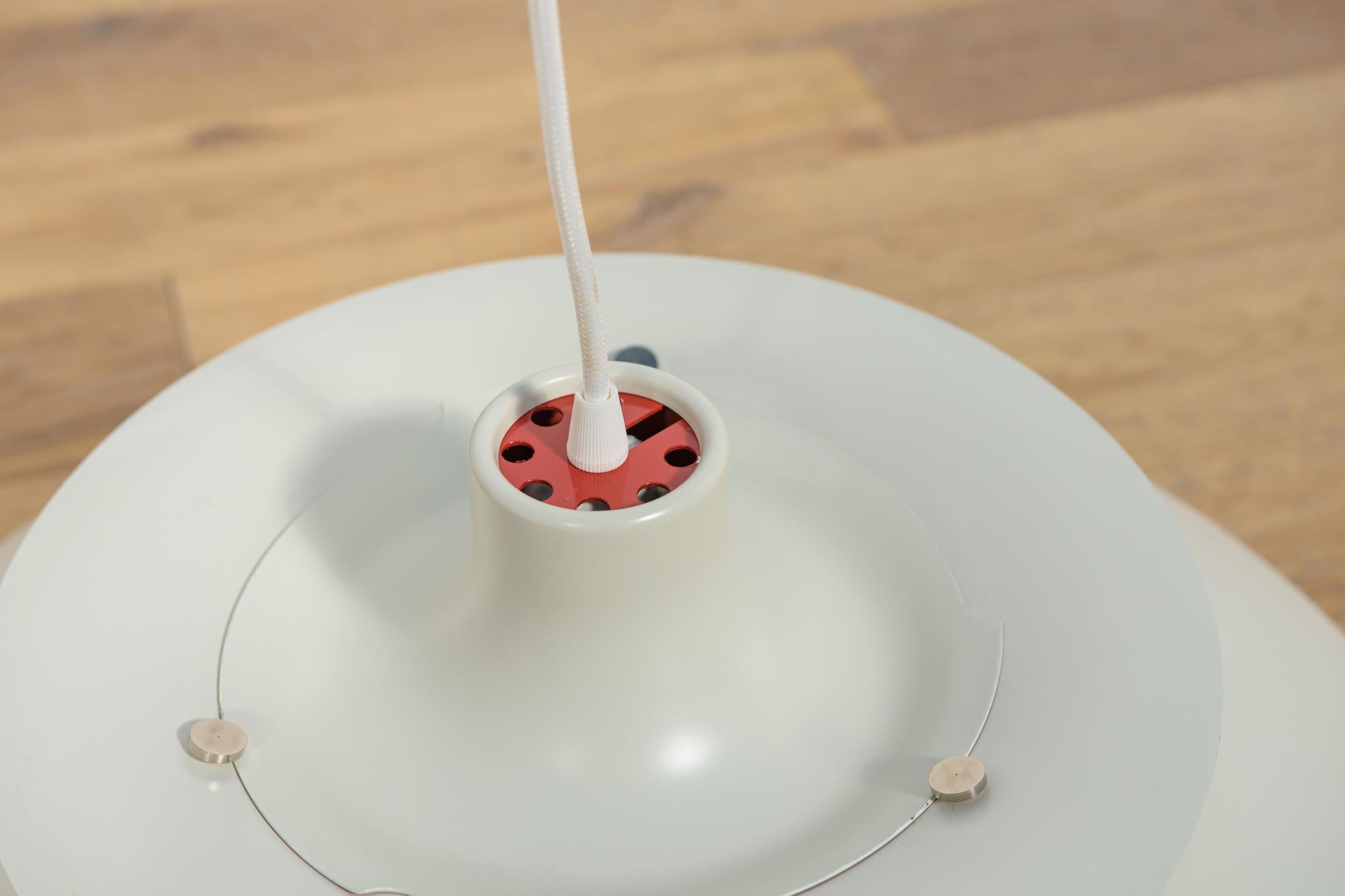 Lampada a sospensione PH5 di Poul Henningsen per Louis Poulsen, Danimarca, metà secolo. in vendita 12