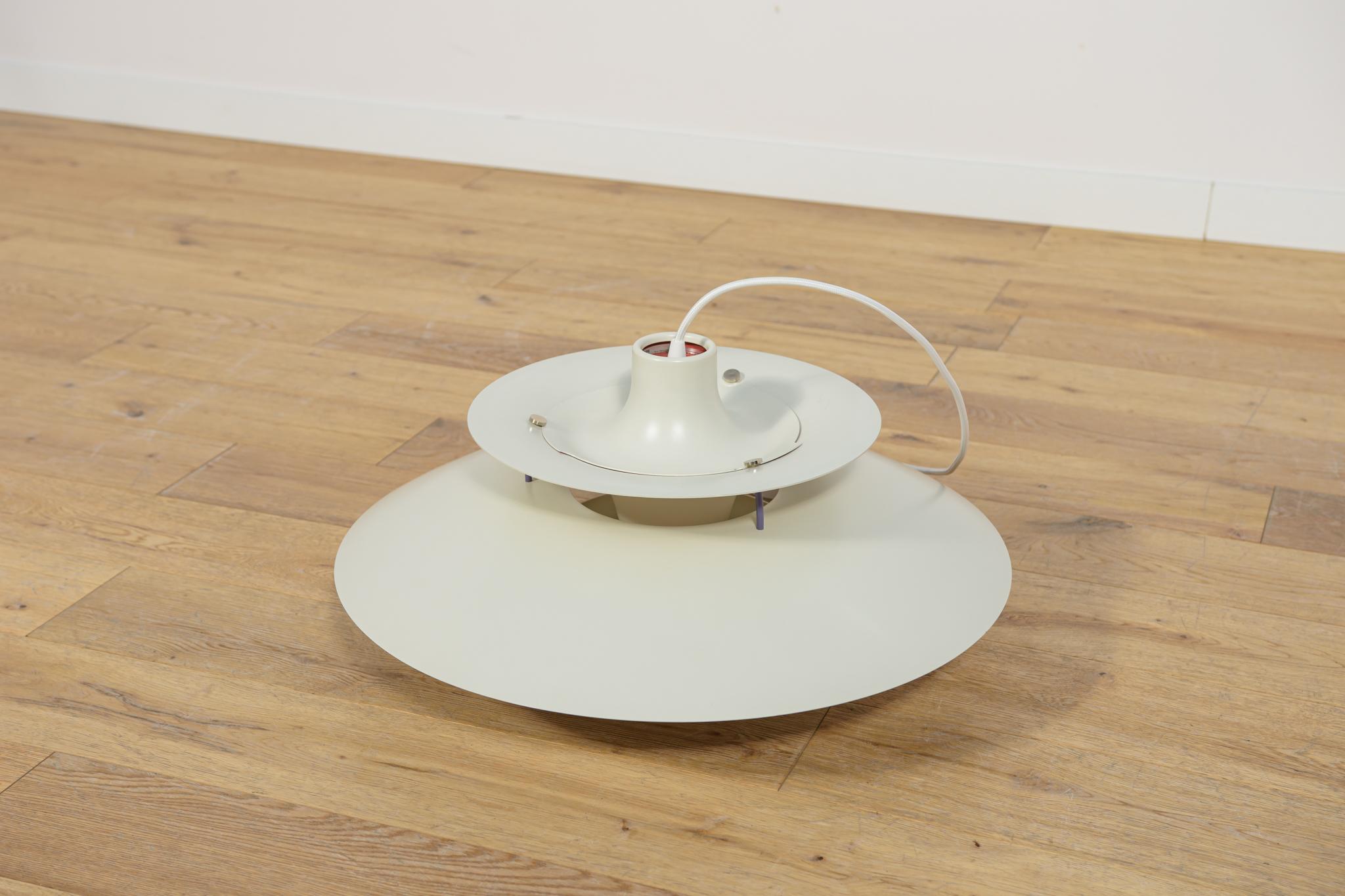 Mid-Century moderno Lampada a sospensione PH5 di Poul Henningsen per Louis Poulsen, Danimarca, metà secolo. in vendita
