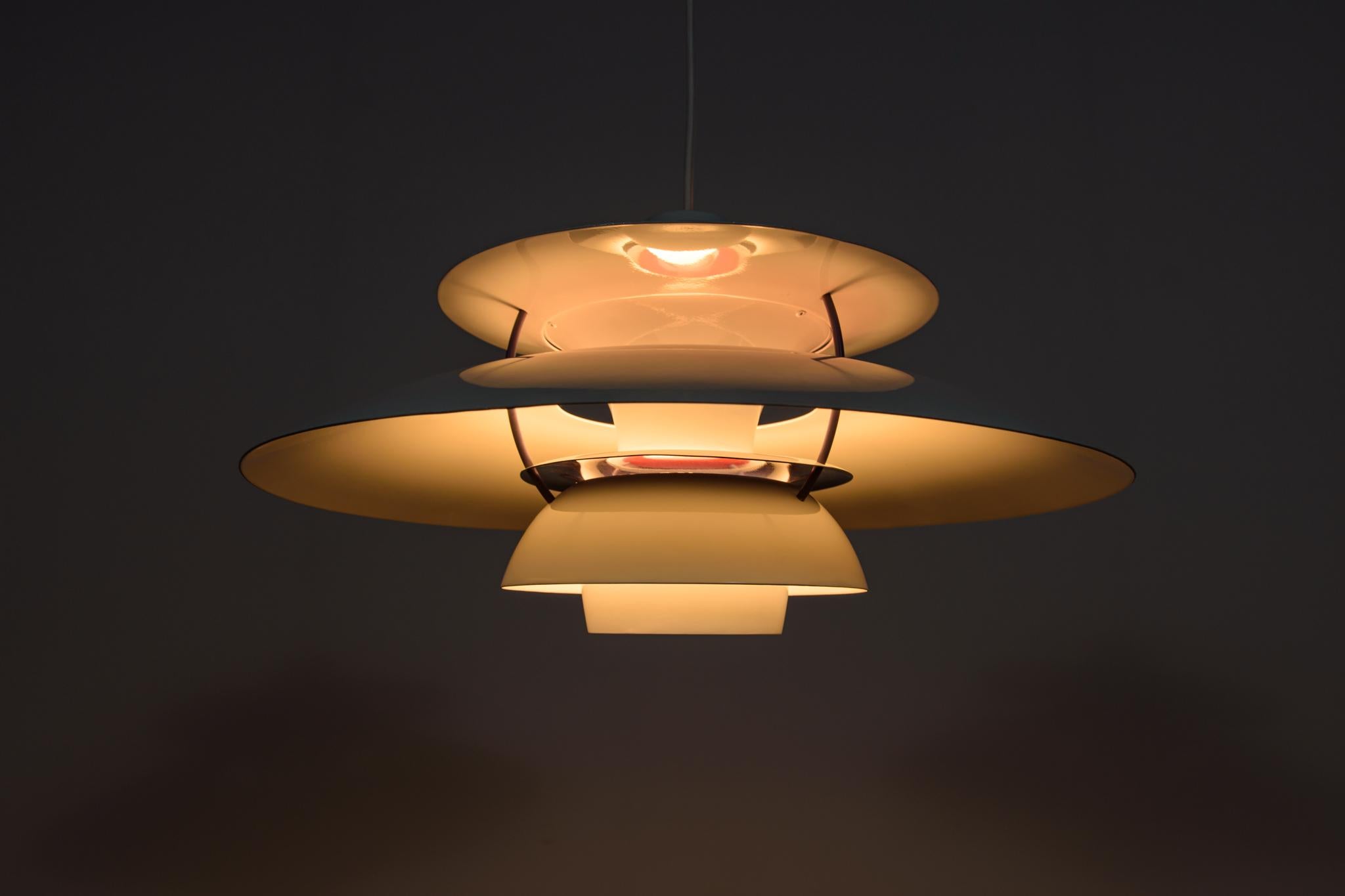 Lámpara colgante de mediados de siglo Modelo PH5 de Poul Henningsen para Louis Poulsen, Dinamarca Metal en venta