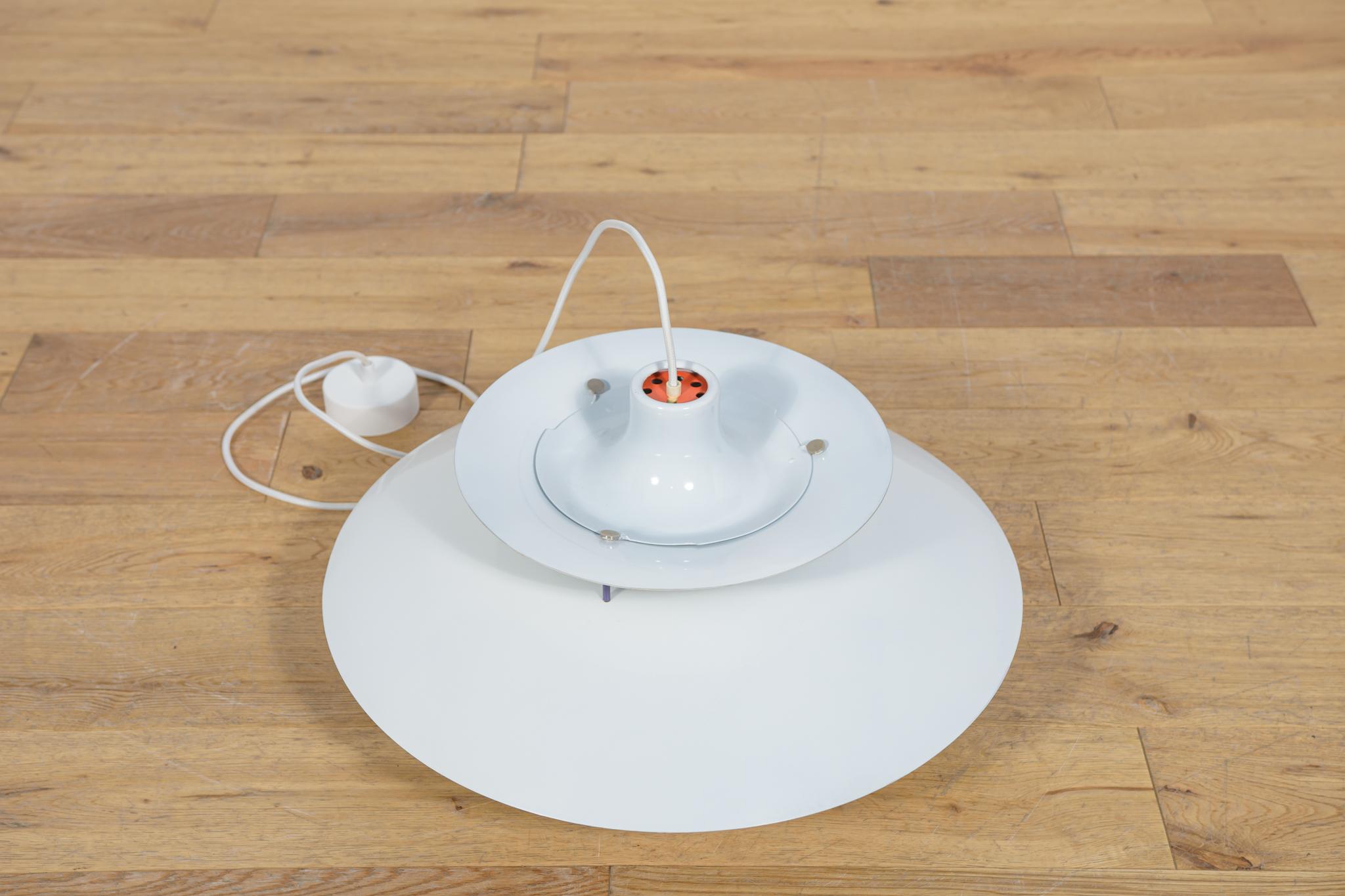 Lámpara colgante de mediados de siglo Modelo PH5 de Poul Henningsen para Louis Poulsen, Dinamarca en venta 1
