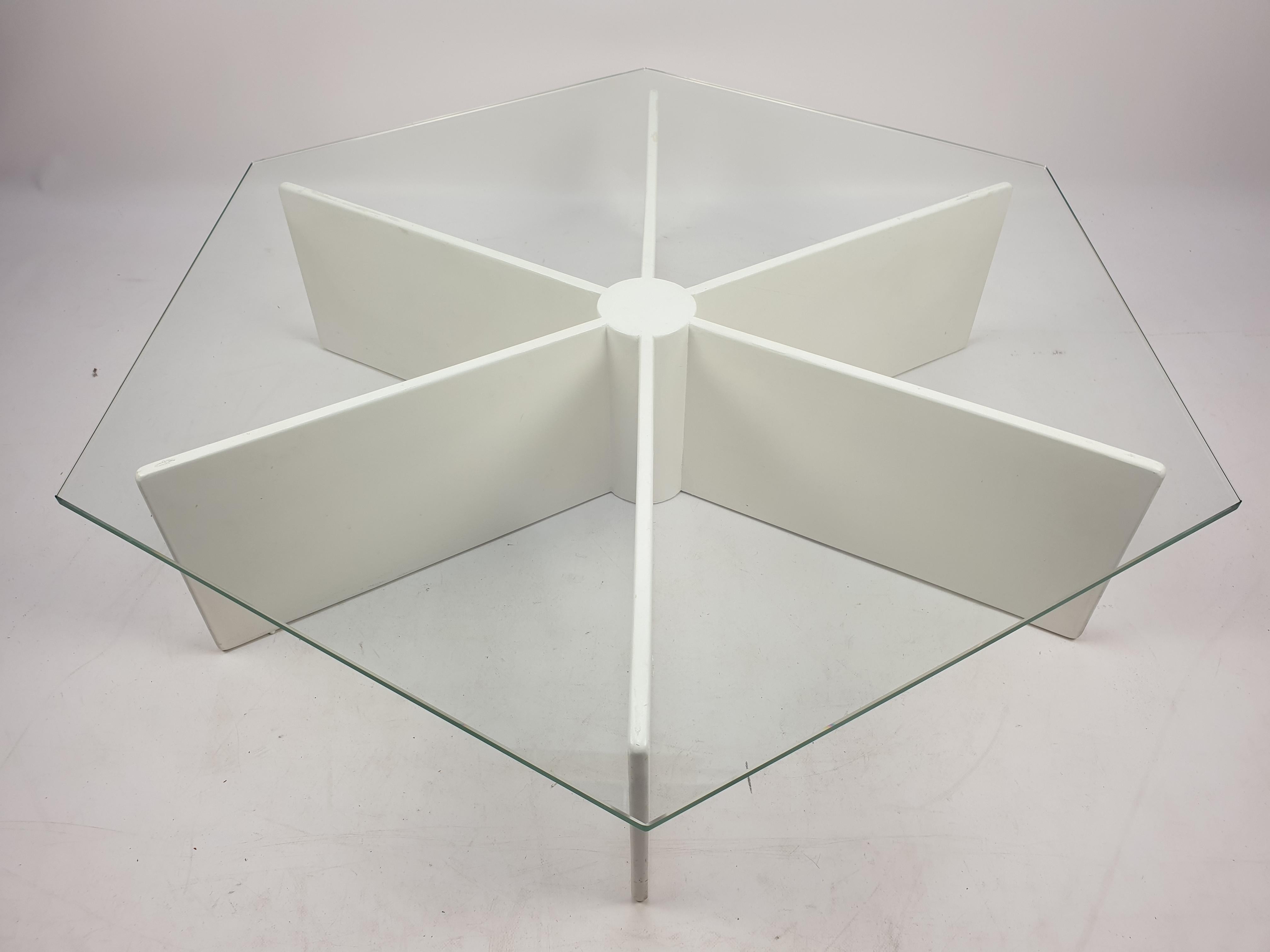 Mid-Century Model T878 Spider Coffee Table by Pierre Paulin for Artifort, 1960s In Good Condition For Sale In Oud Beijerland, NL