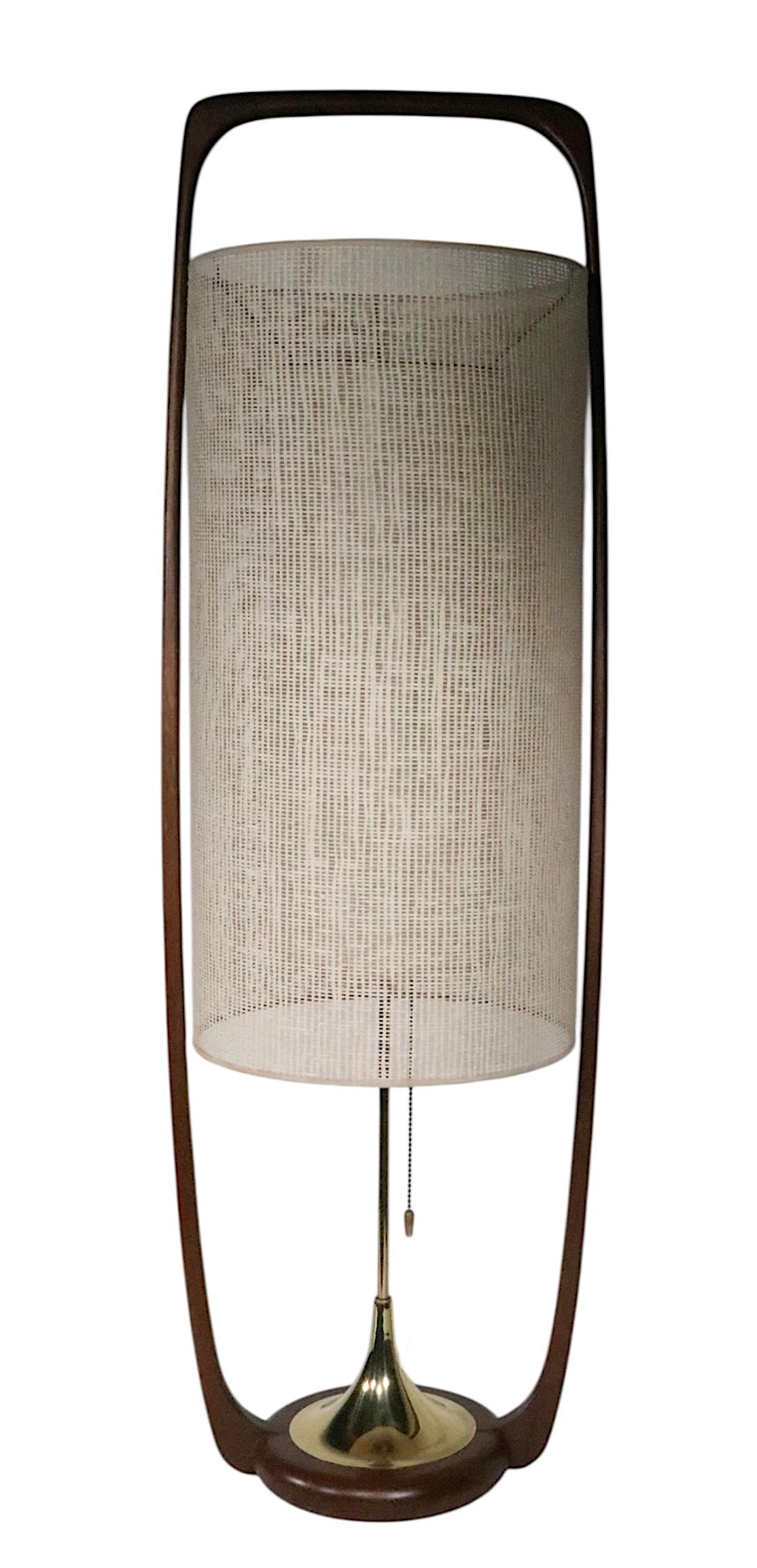 Mid Century Modeline Table Lamp Designed by Arthur Jacobs c 1950's For Sale 3