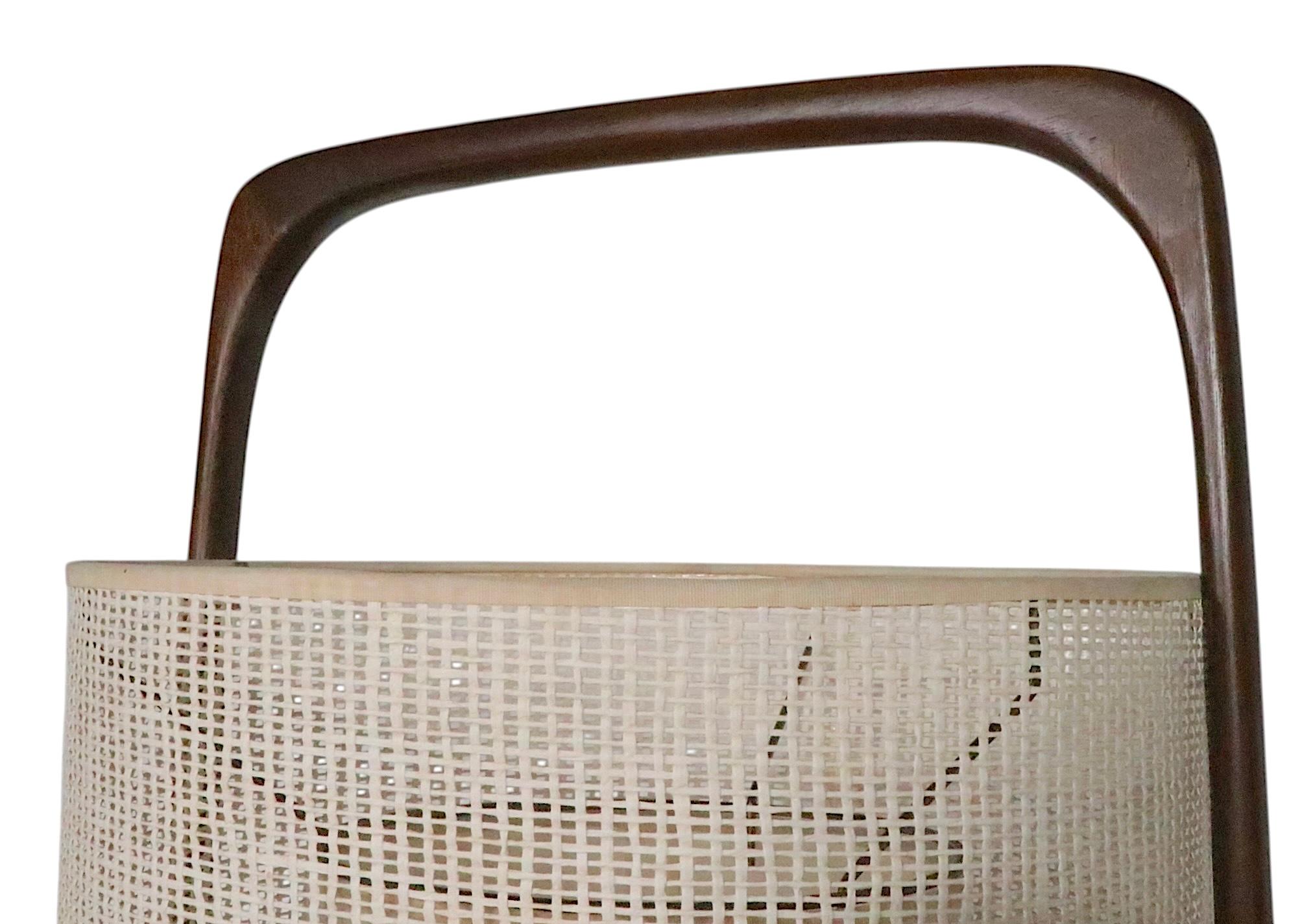 American Mid Century Modeline Table Lamp Designed by Arthur Jacobs c 1950's For Sale