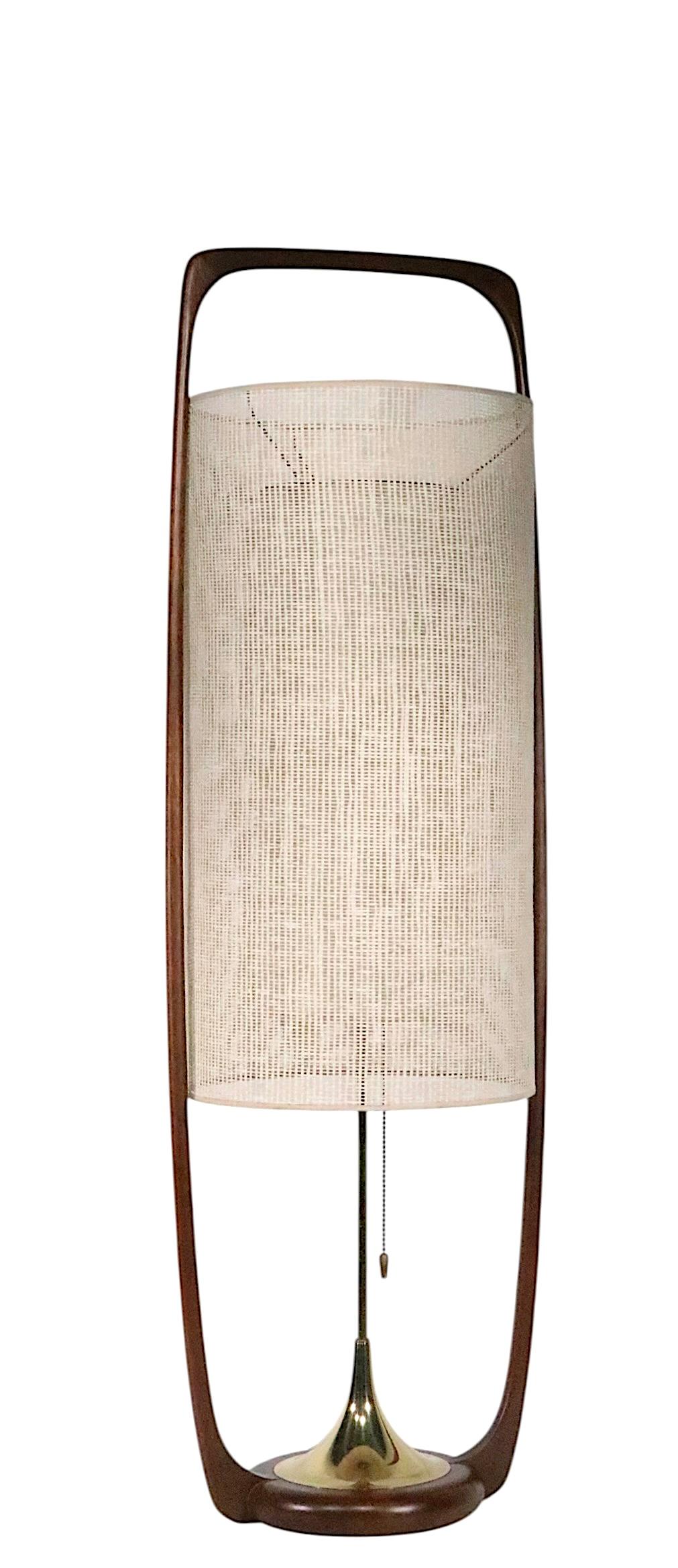 Mid Century Modeline Table Lamp Designed by Arthur Jacobs c 1950's For Sale 1