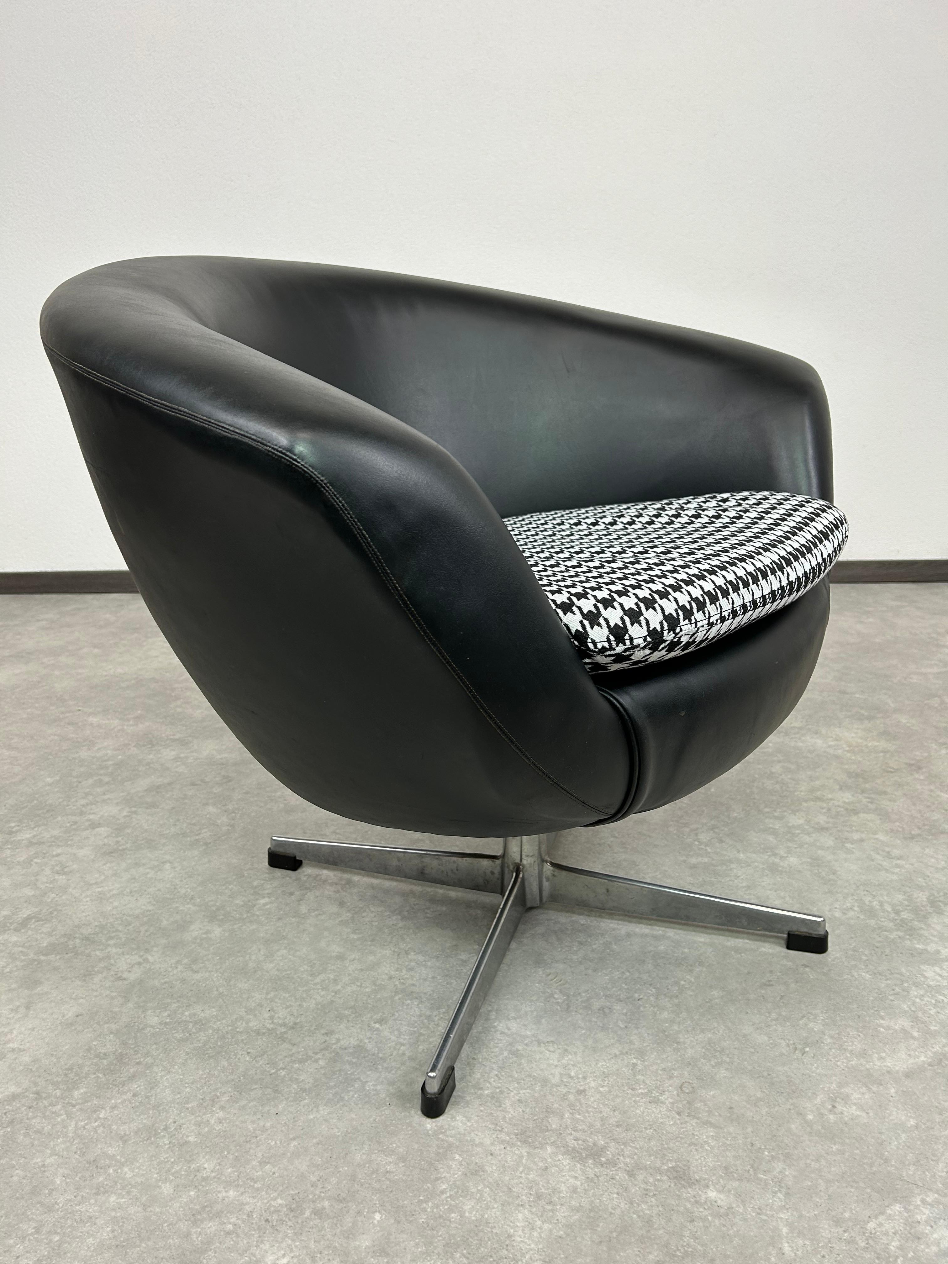 Aluminium Fauteuils club du milieu du siècle par Up Závody n.p.Rousínov en vente