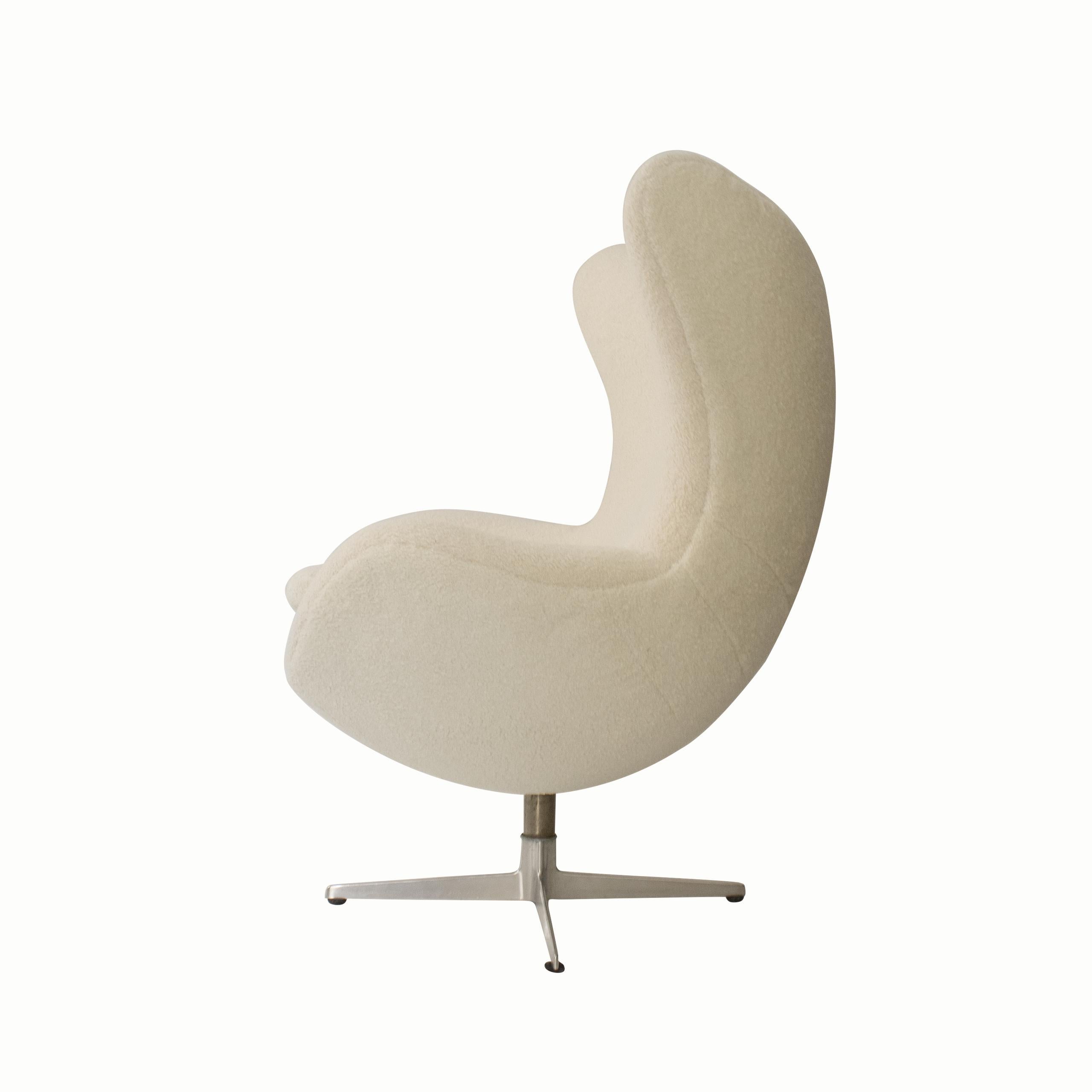 Mid-Century Modern Midcentury Moderen Egg Chair by Arne Jacobsen, Denmark, 1960 For Sale
