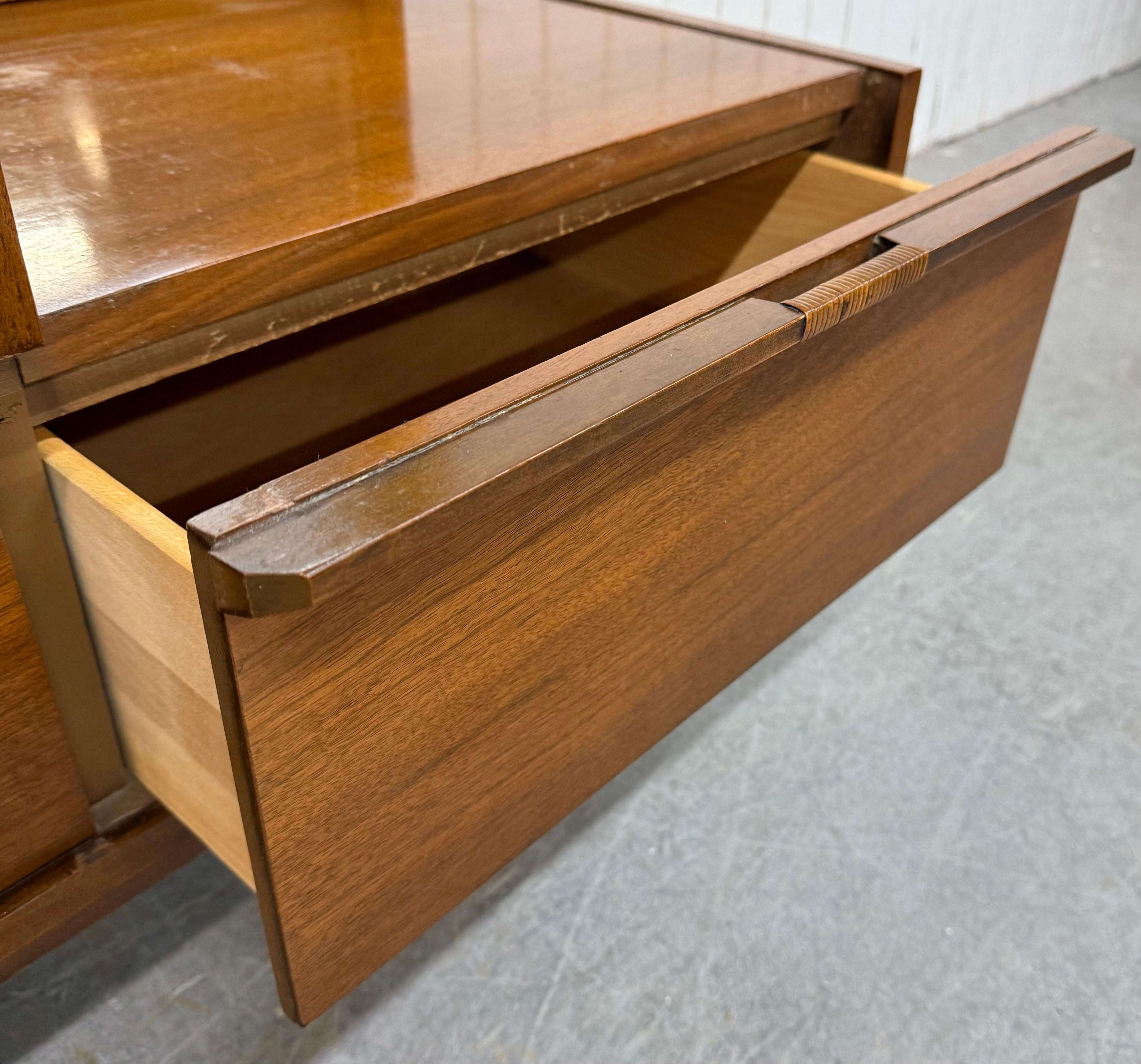 Mid-Century Modern 10-Drawer Walnut Dresser W/Mirror 3