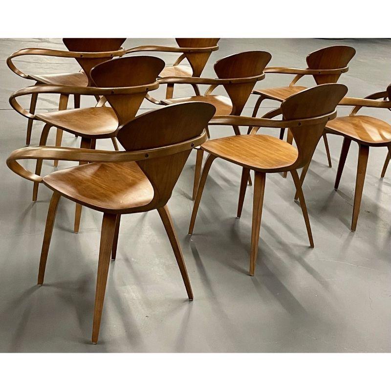 Mid-Century Modern 10 Pretzel Dining Chairs by Norman Cherner for Plycraft In Good Condition In Stamford, CT