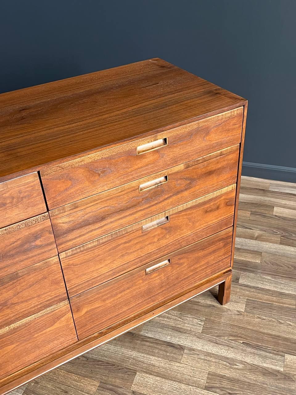 Newly Refinished - Mid-Century Modern 11-Drawer Walnut Dresser 3
