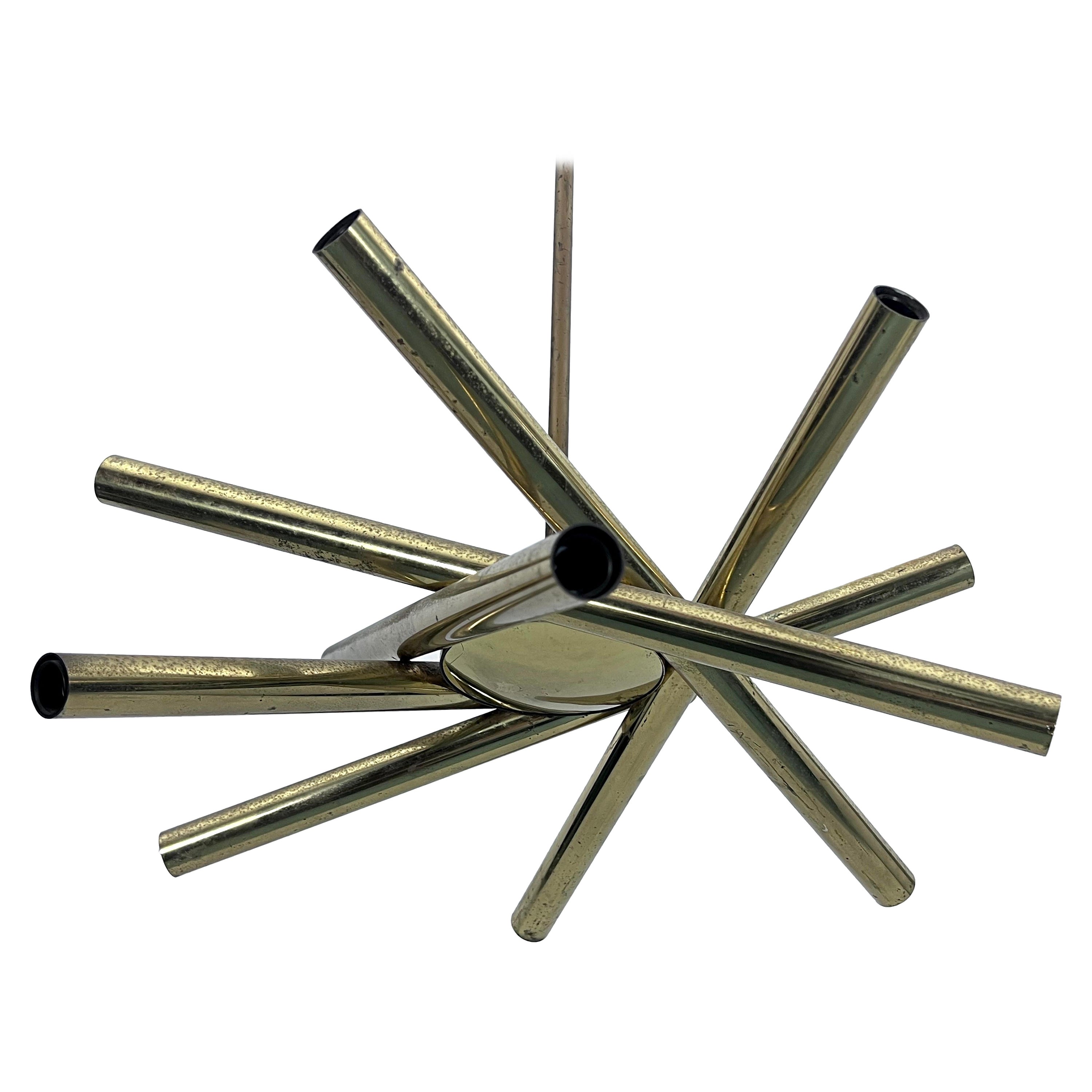 Mid-Century Modern 12 lights Brass chandelier by Stilnovo. Italy 1960s