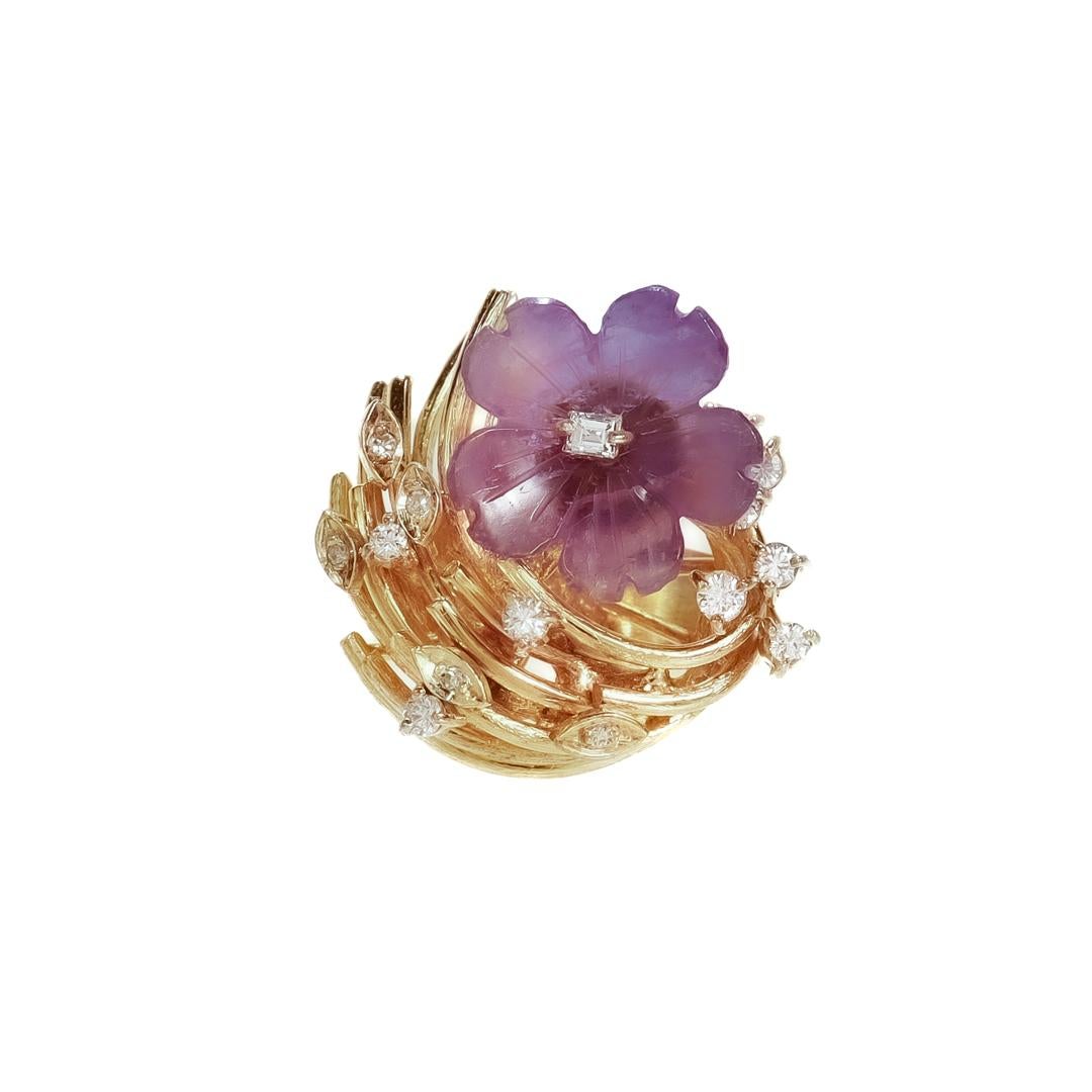 Mid-Century Modern 14k Gold, Amethyst, & Diamond Cocktail Ring In Good Condition For Sale In Philadelphia, PA