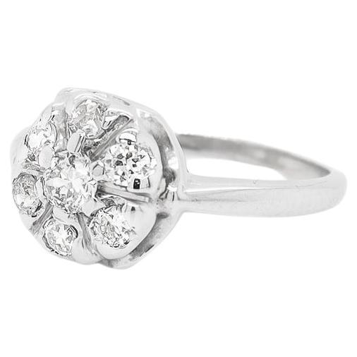Anillo de cóctel con racimo de diamantes en oro blanco de 14 quilates, moderno de mediados de siglo