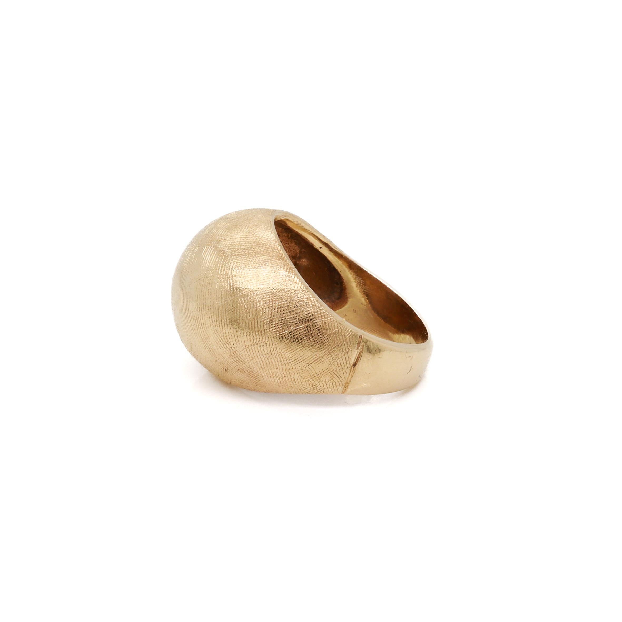 Mid-Century Modern 14k Yellow Gold Dome Cocktail Ring with a Florentine Finish For Sale 3
