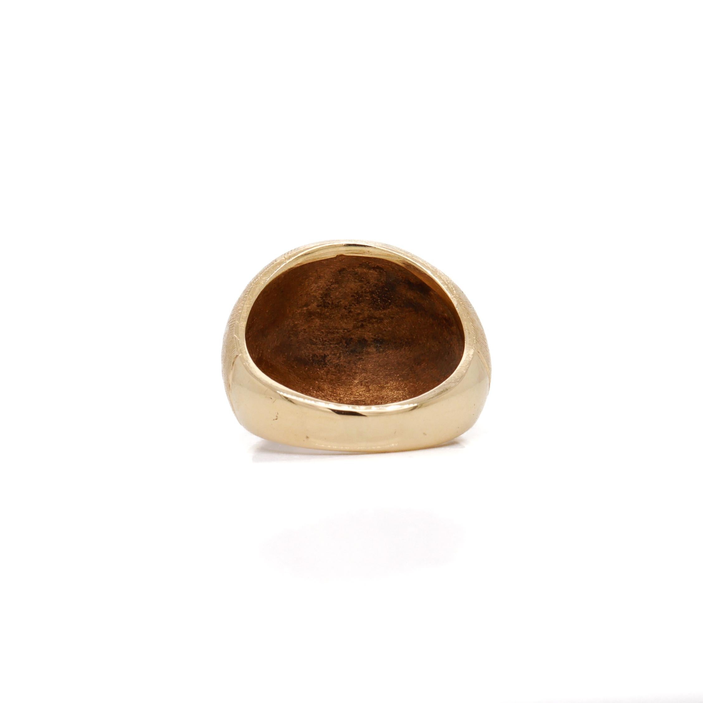 Mid-Century Modern 14k Yellow Gold Dome Cocktail Ring with a Florentine Finish For Sale 5
