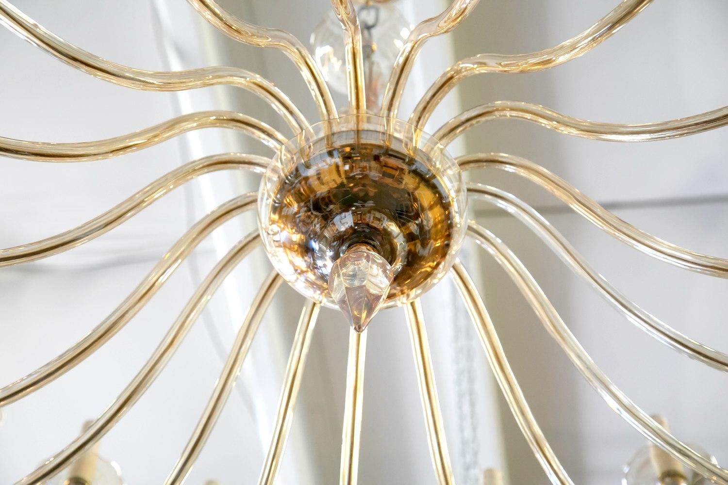 Mid-20th Century Mid-Century Modern 18-Arm Champagne Glass Murano Chandelier