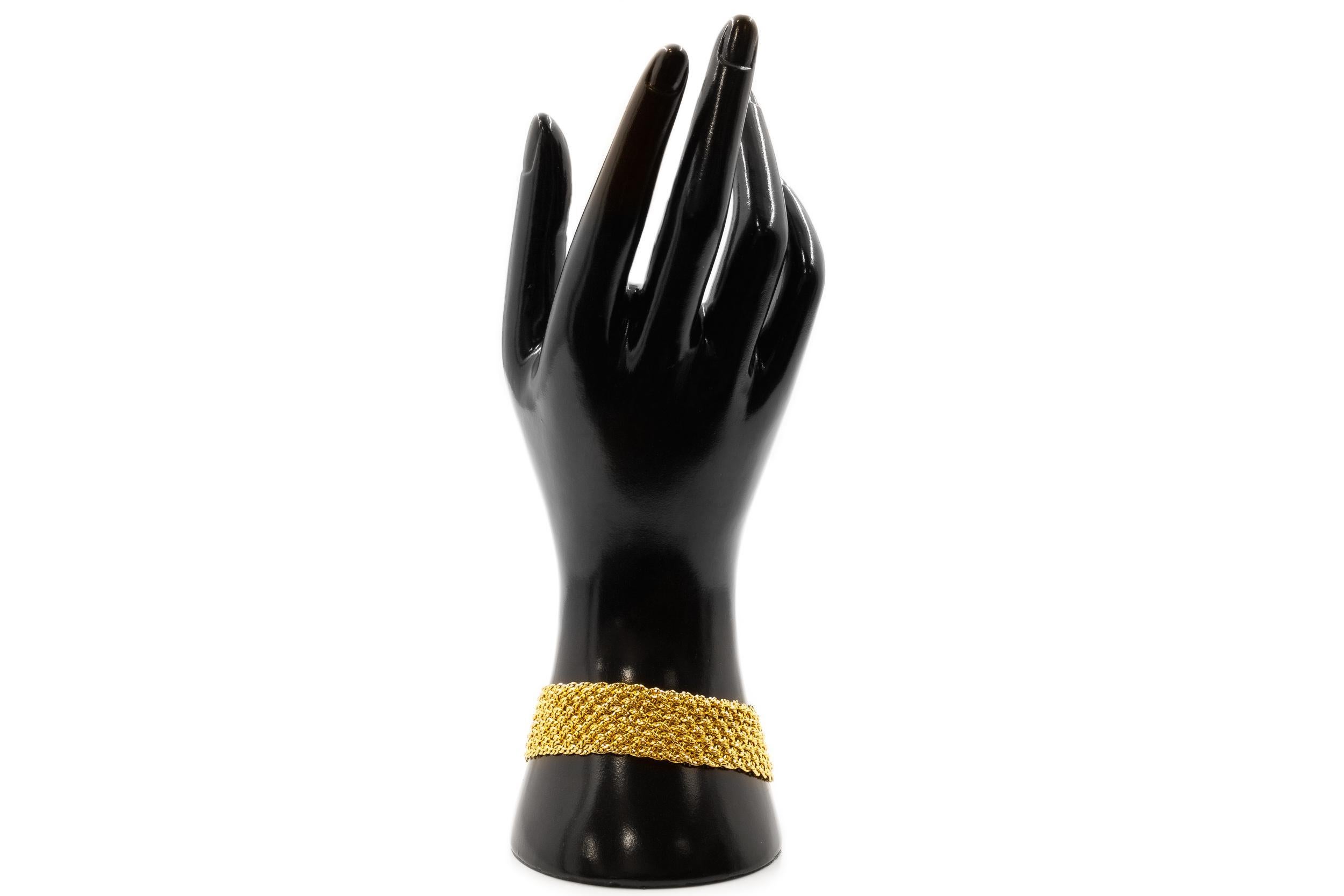 Mid-Century Modern 18 Karat Gold Flexible Link Strap Bracelet For Sale 2