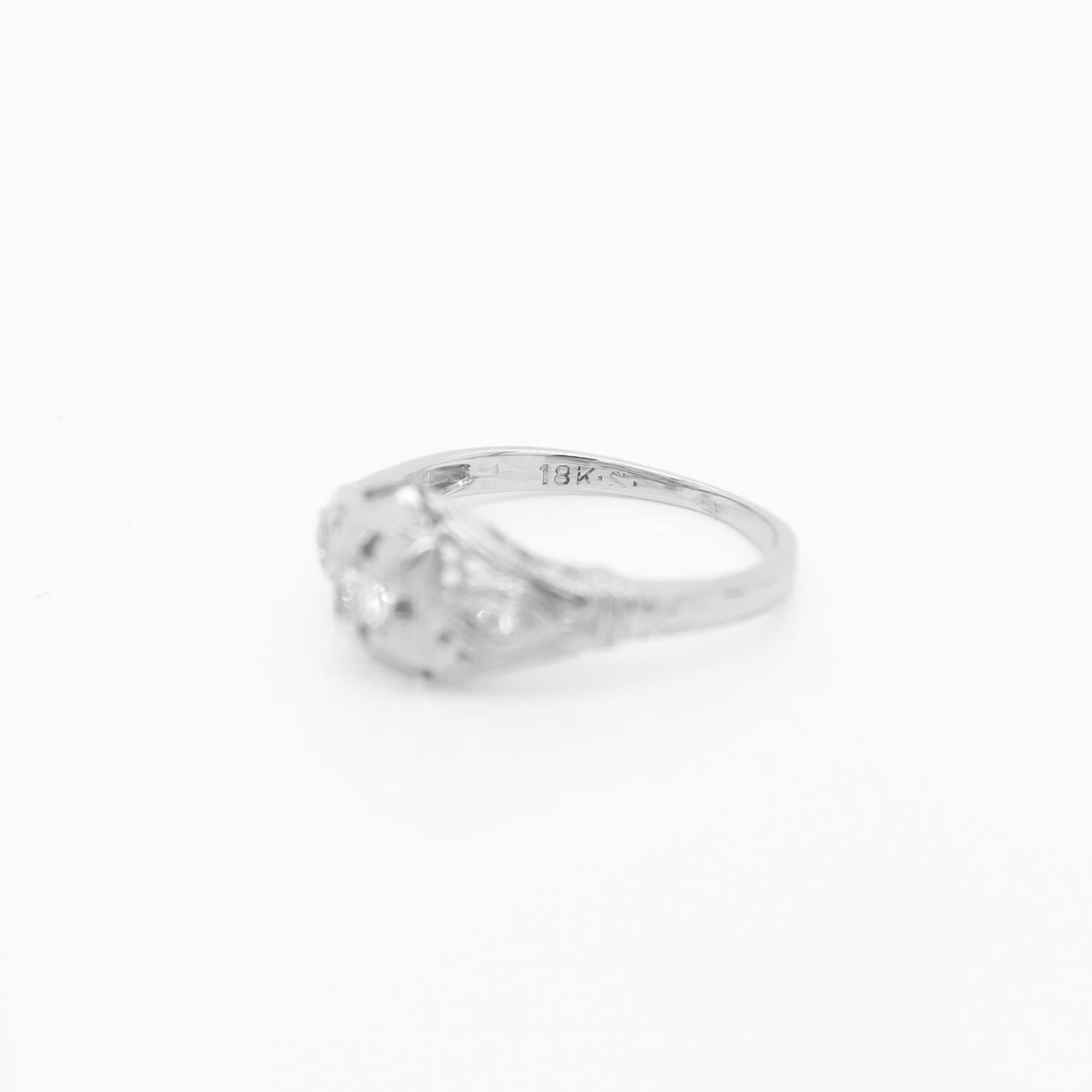 Mid-Century Modern 18K White Gold & Diamond Ring For Sale 7
