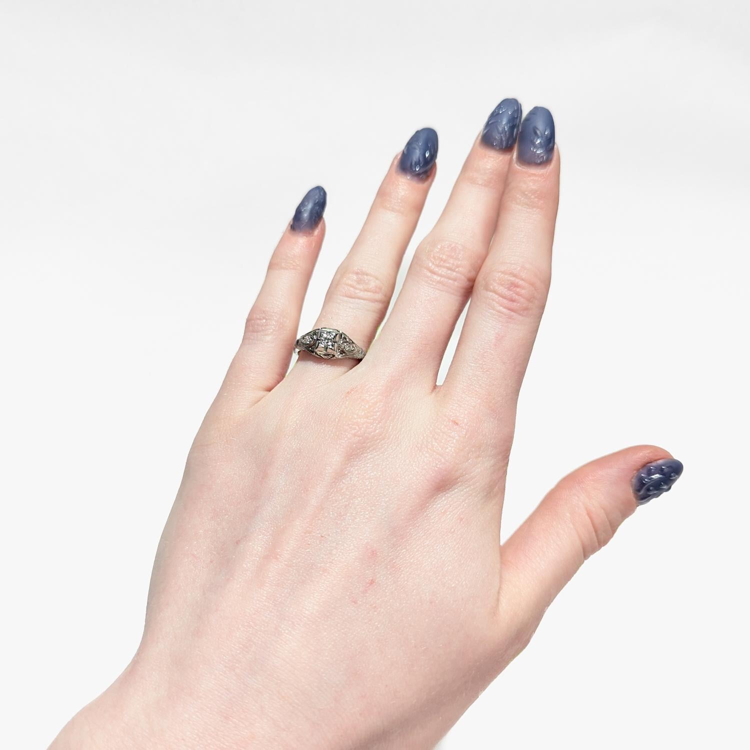 Mid-Century Modern 18K White Gold & Diamond Ring For Sale 8