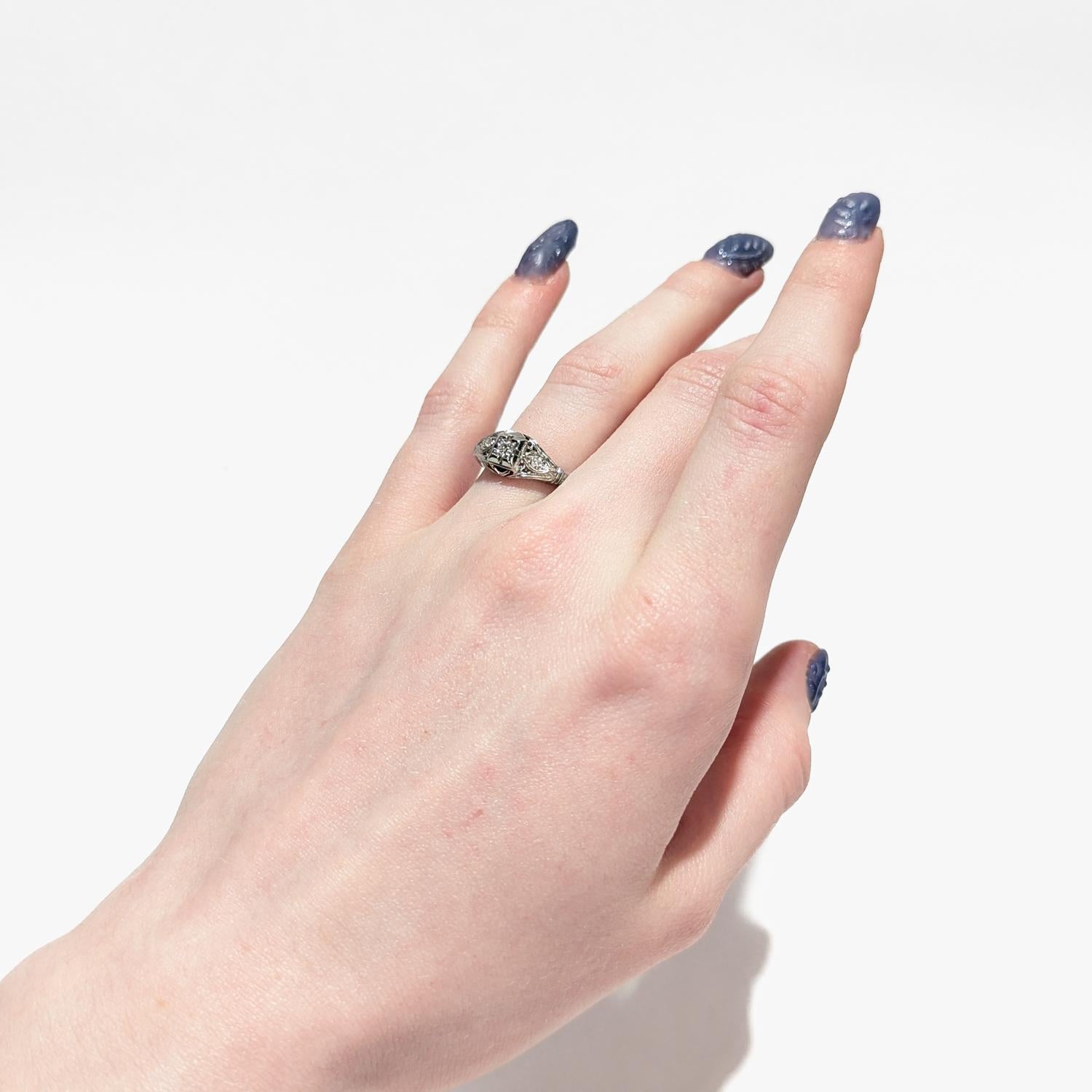 Mid-Century Modern 18K White Gold & Diamond Ring For Sale 9