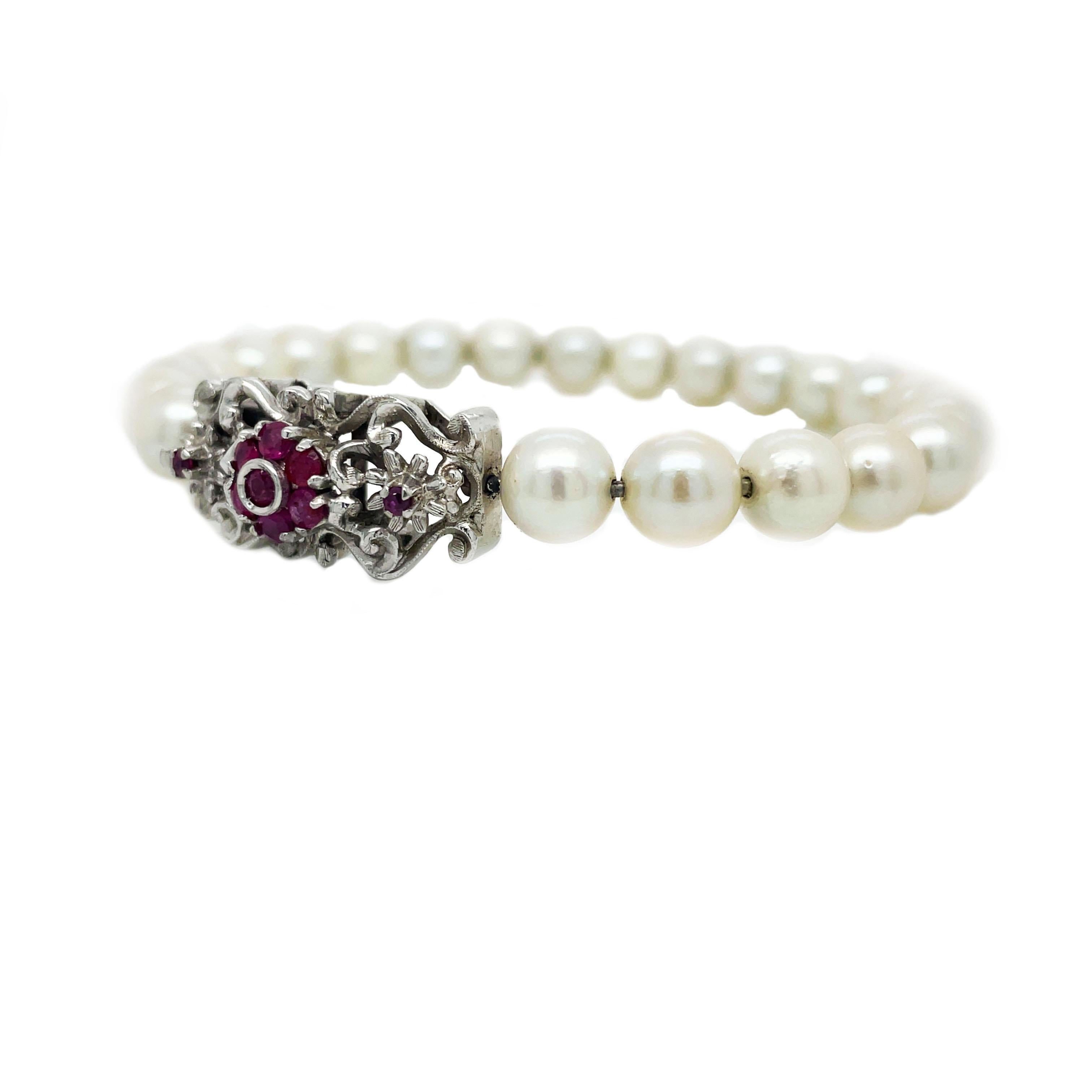 Mid-Century Modern 18K White Gold Pearl and Ruby Bracelet In Excellent Condition In Lexington, KY