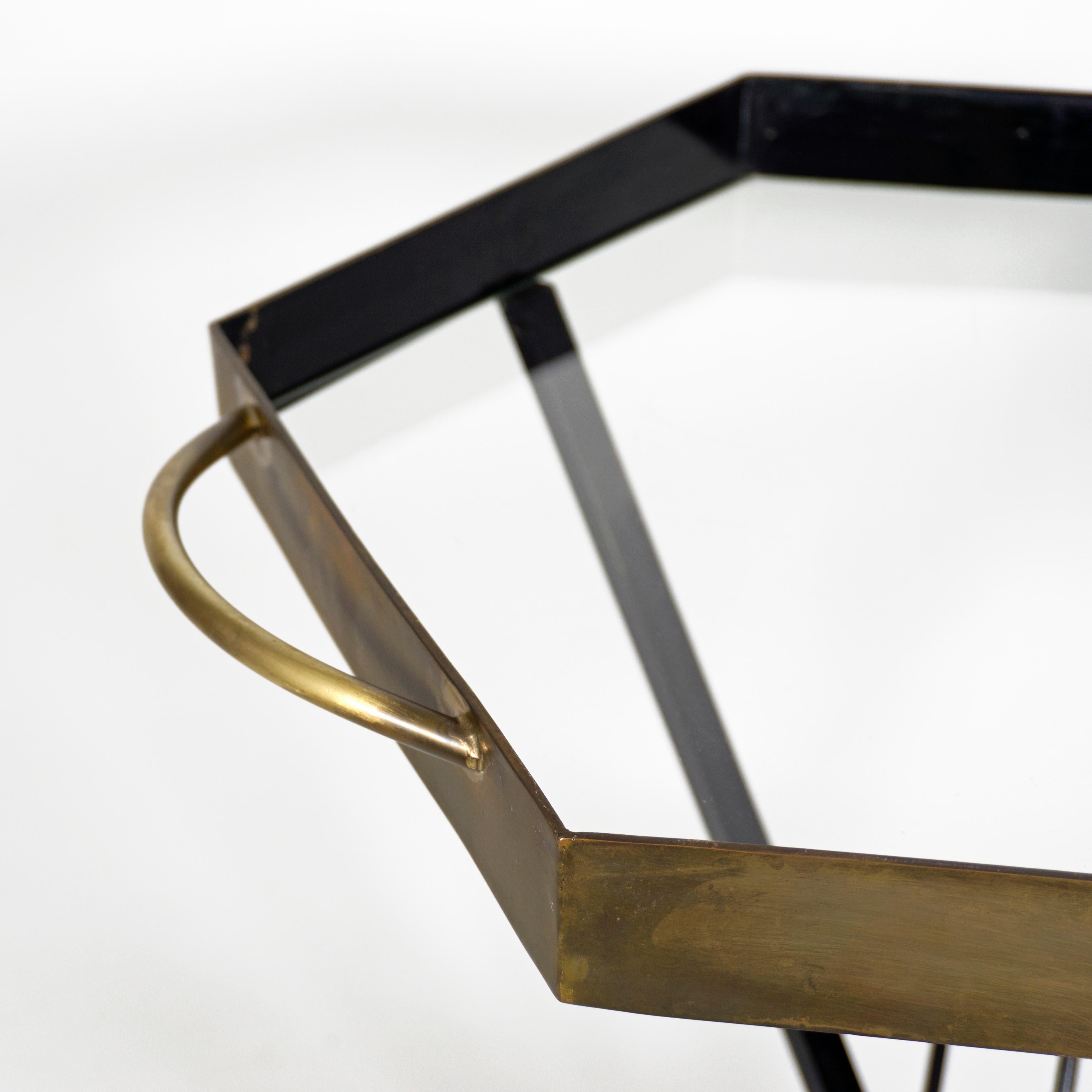 Barwagen aus Messing und Glas im italienischen Design, Mid-Century Modern 1950er Jahre im Zustand „Gut“ im Angebot in Regensburg, DE
