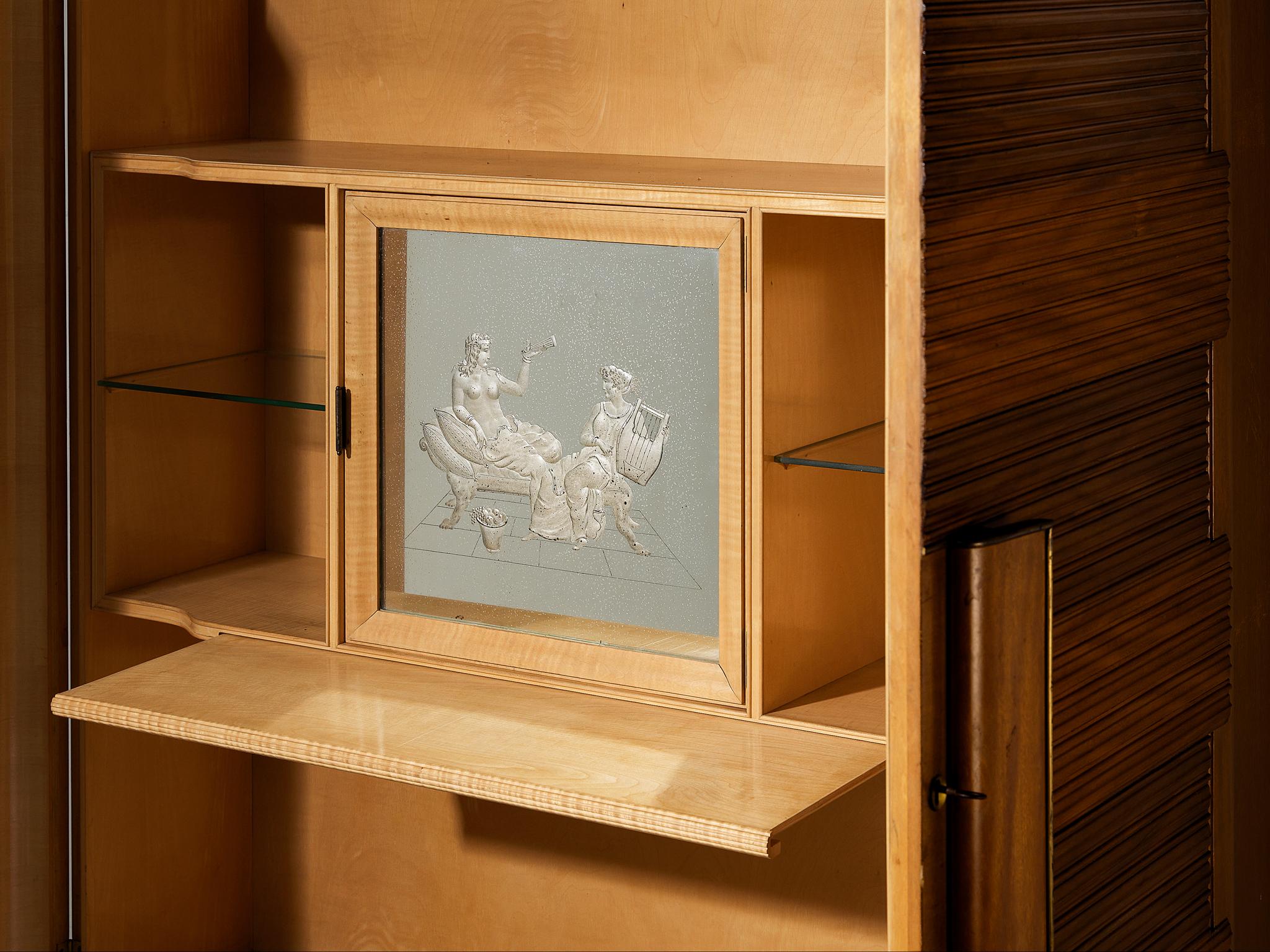 Milieu du XXe siècle Cabinet italien des années 1950, The Moderns, en acajou en vente