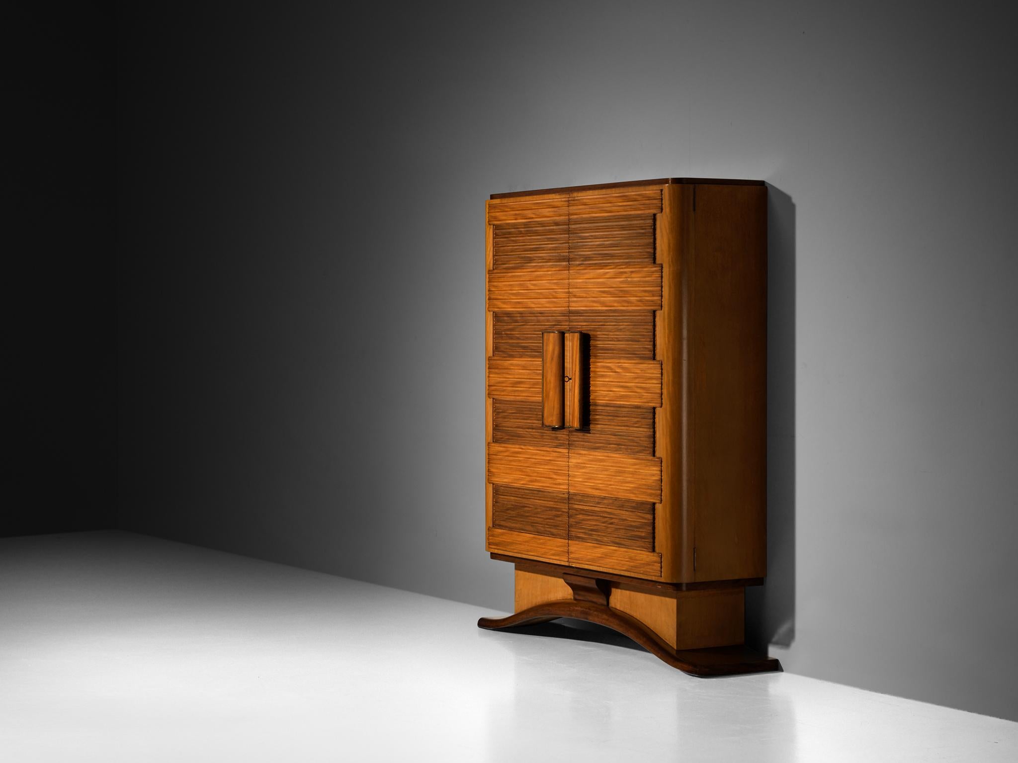 Cabinet italien des années 1950, The Moderns, en acajou en vente 3