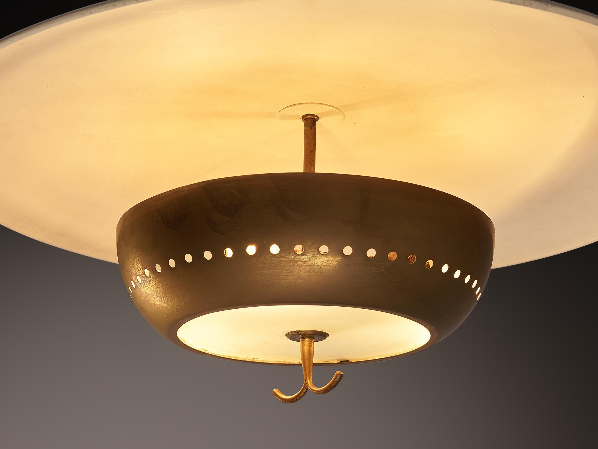 Mid-Century Modern 1950s Italian Ceiling Light in Brass For Sale 3