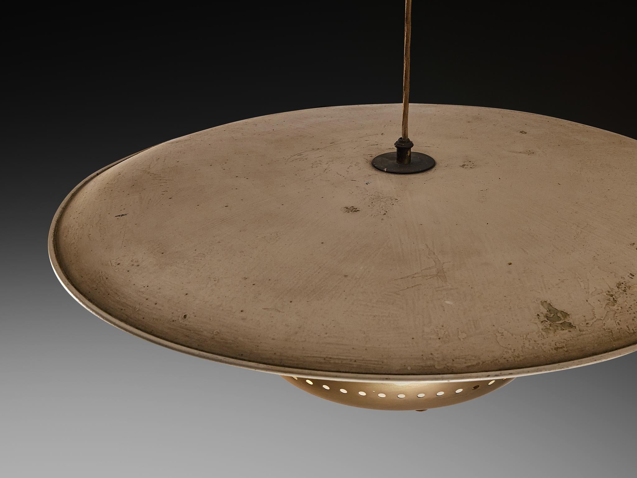Mid-Century Modern 1950s Italian Ceiling Light in Brass For Sale 4